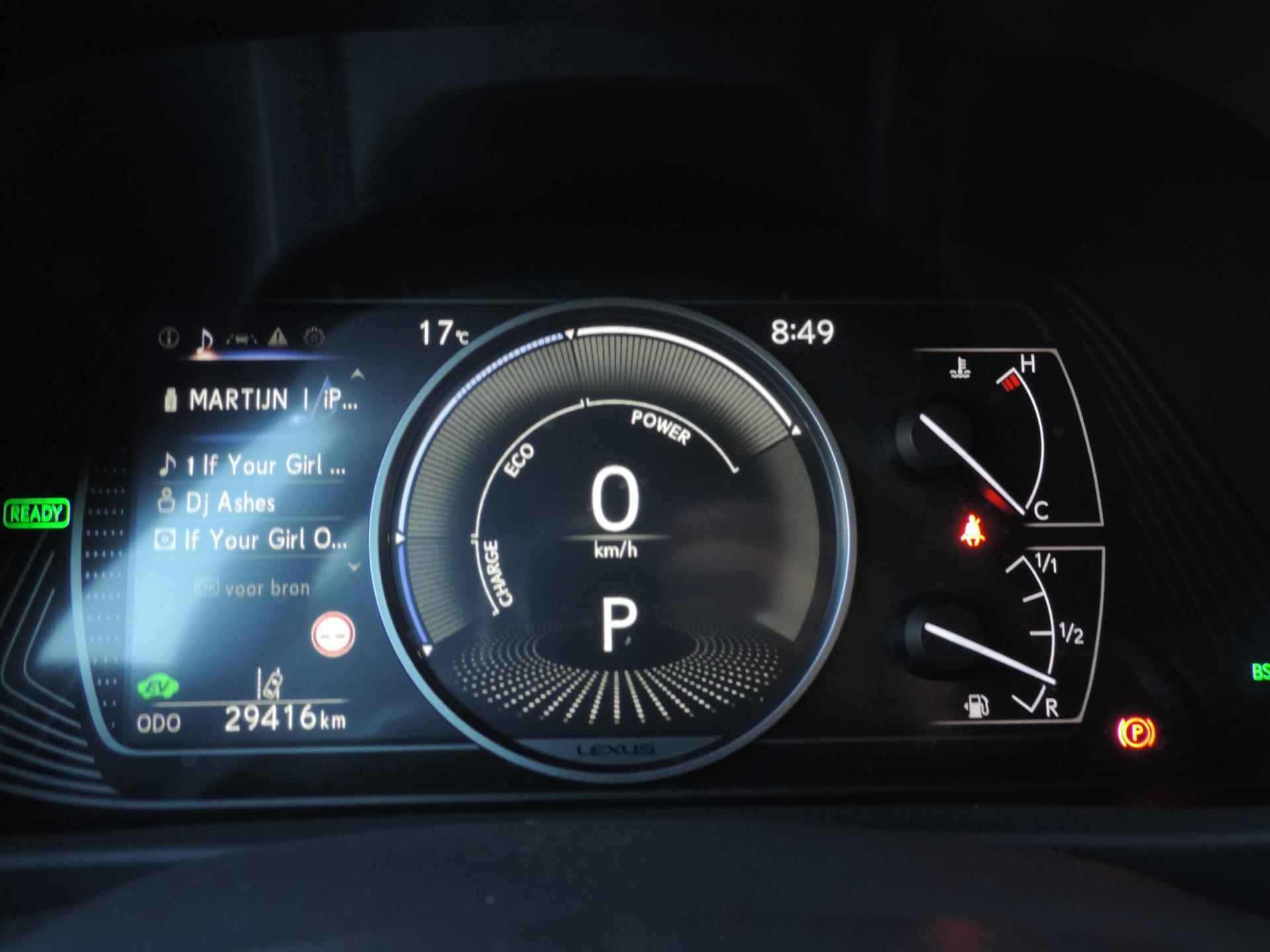 Lexus UX 250h Preference Line 29.000km AUTOMAAT | LED kopl | CarPlay | 18” | Dodehoek | ECC | PDC v+a | Camera - 64/68