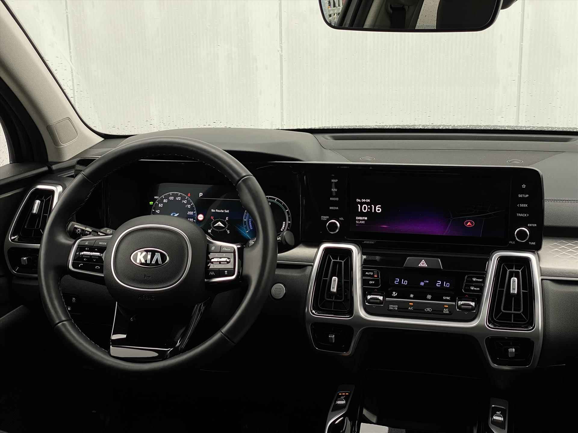 KIA Sorento 1.6 T-GDi 265pk Plug-in Hybrid 4WD Aut DynamicPlusLine | Trekhaak  1500 kg | 7 zits - 23/54