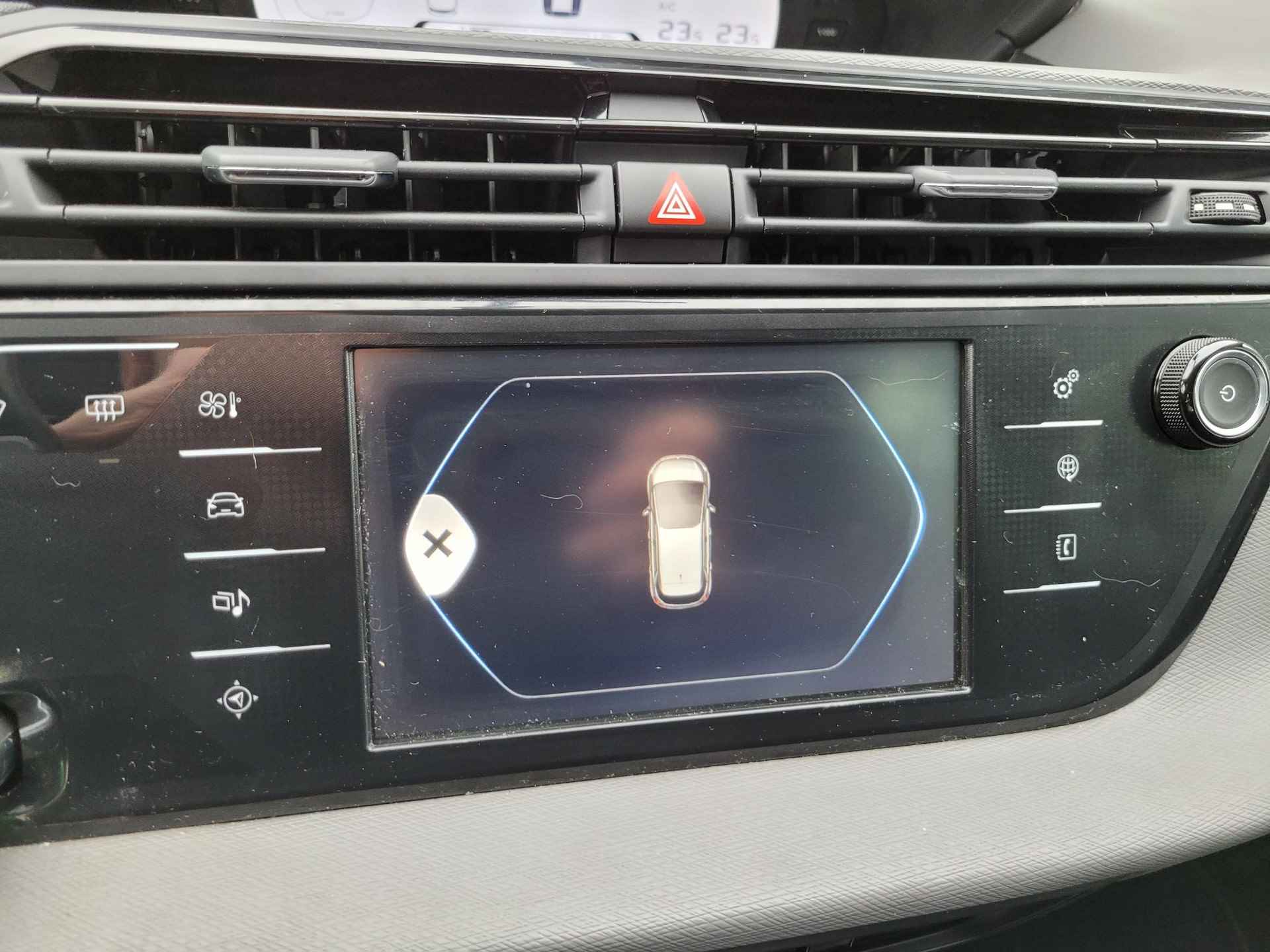 Citroen C4 Picasso 1.2 PureTech Selection | Navigatie | Cruise Control | Massagestoelen | Hoge Zit | Dealer Onderhouden! - 25/31