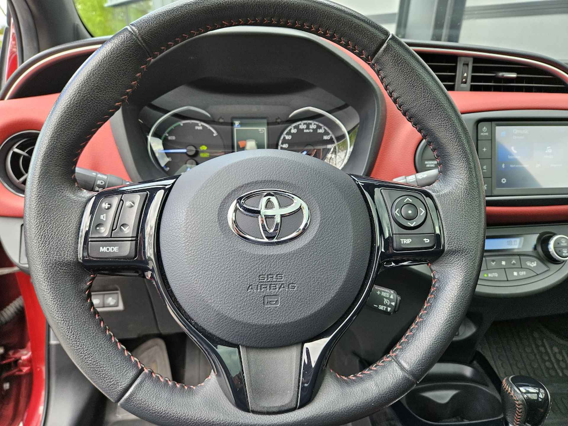 Toyota Yaris 1.5 Hyb. Style | Bi-tone | Pano | Cam | Clima | Rijklaarprijs - 19/38