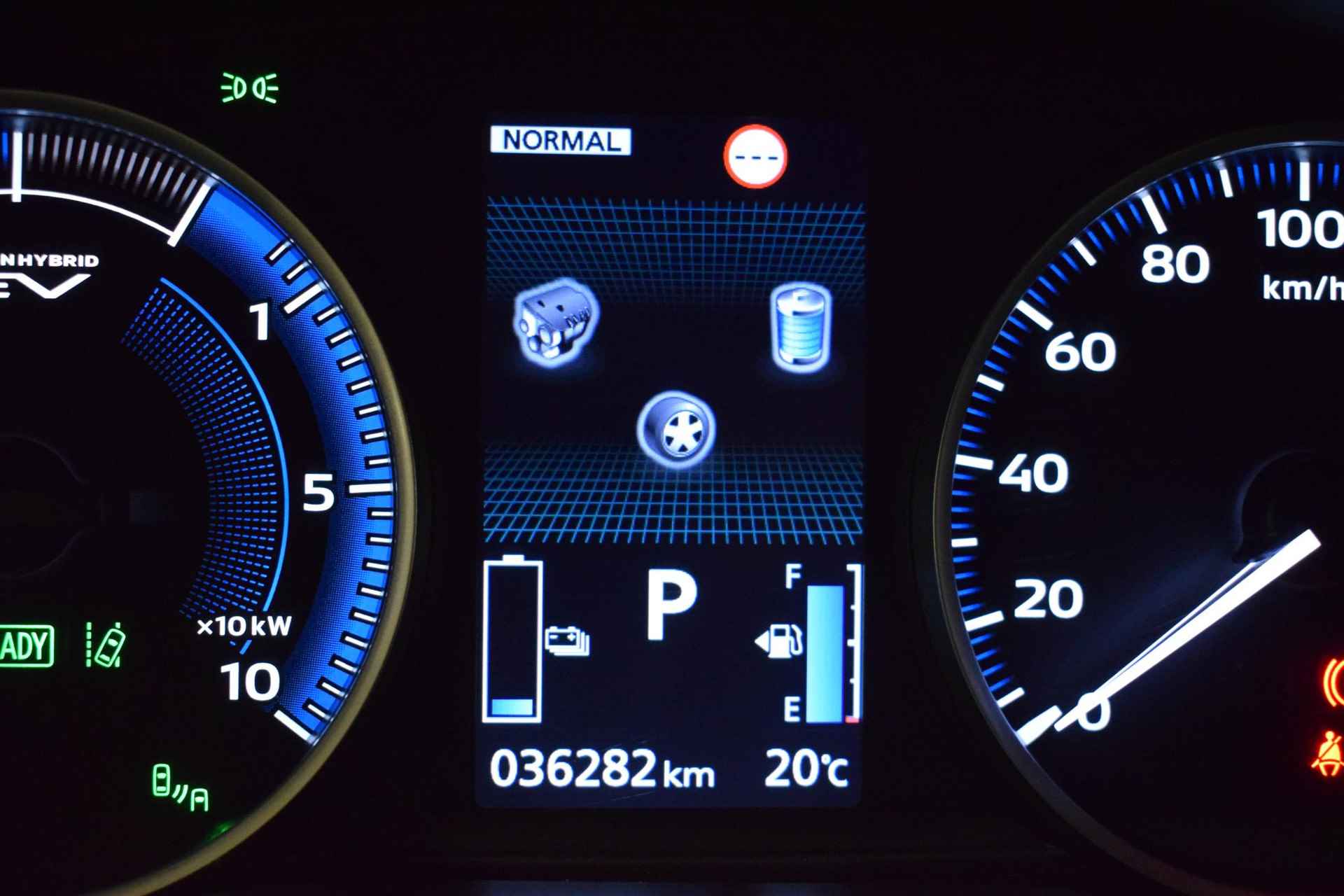 Mitsubishi Eclipse Cross 2.4 PHEV Executive | 360-Camera | Dodehoek detectie | Parkeersensoren | Elektrische bestuurdersstoel | Stuur/Stoelverwarming | Adaptive cruise control | Navigatie |  Elektrische zijspiegels | Apple Carplay/Android auto | - 35/57
