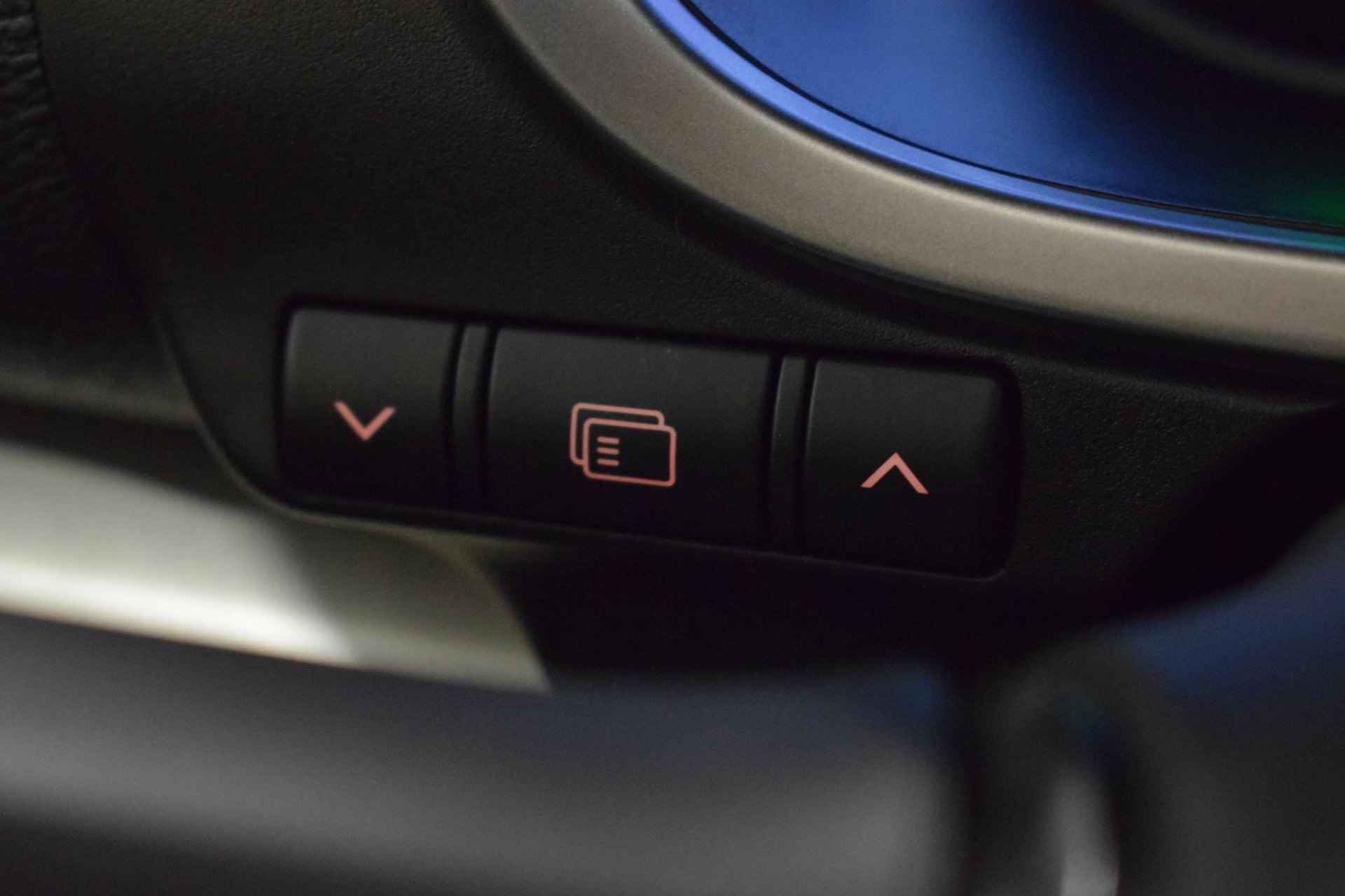 Mitsubishi Eclipse Cross 2.4 PHEV Executive | 360-Camera | Dodehoek detectie | Parkeersensoren | Elektrische bestuurdersstoel | Stuur/Stoelverwarming | Adaptive cruise control | Navigatie |  Elektrische zijspiegels | Apple Carplay/Android auto | - 52/57