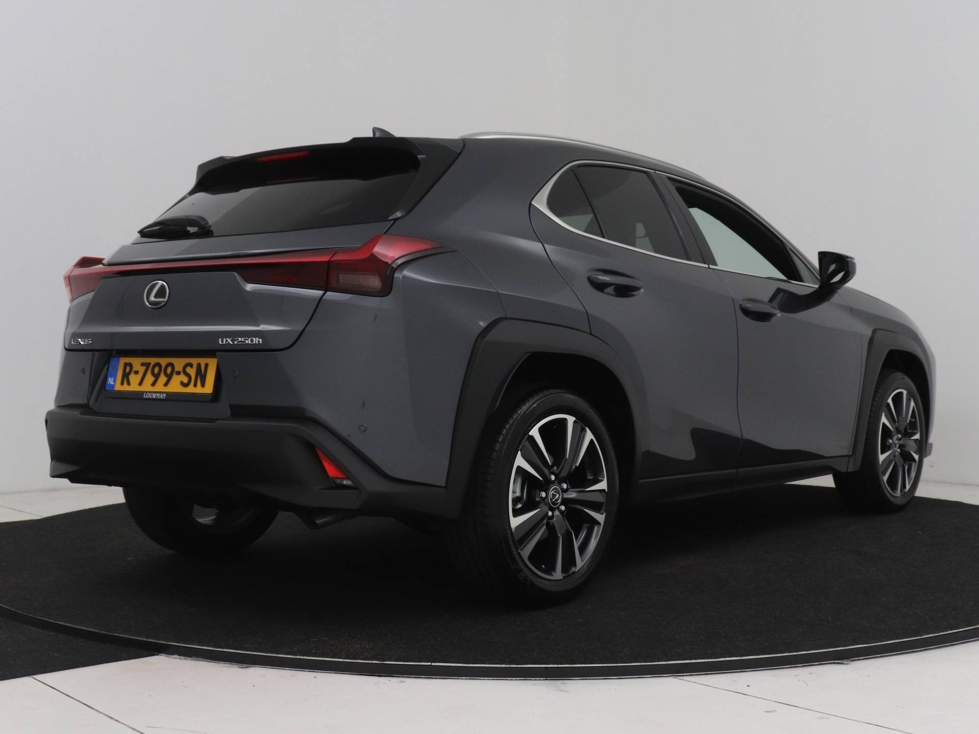 Lexus UX 250h Business Line | Apple Carplay & Android Auto | Cloud-based Navigatie | Safety System+ | - 3/47