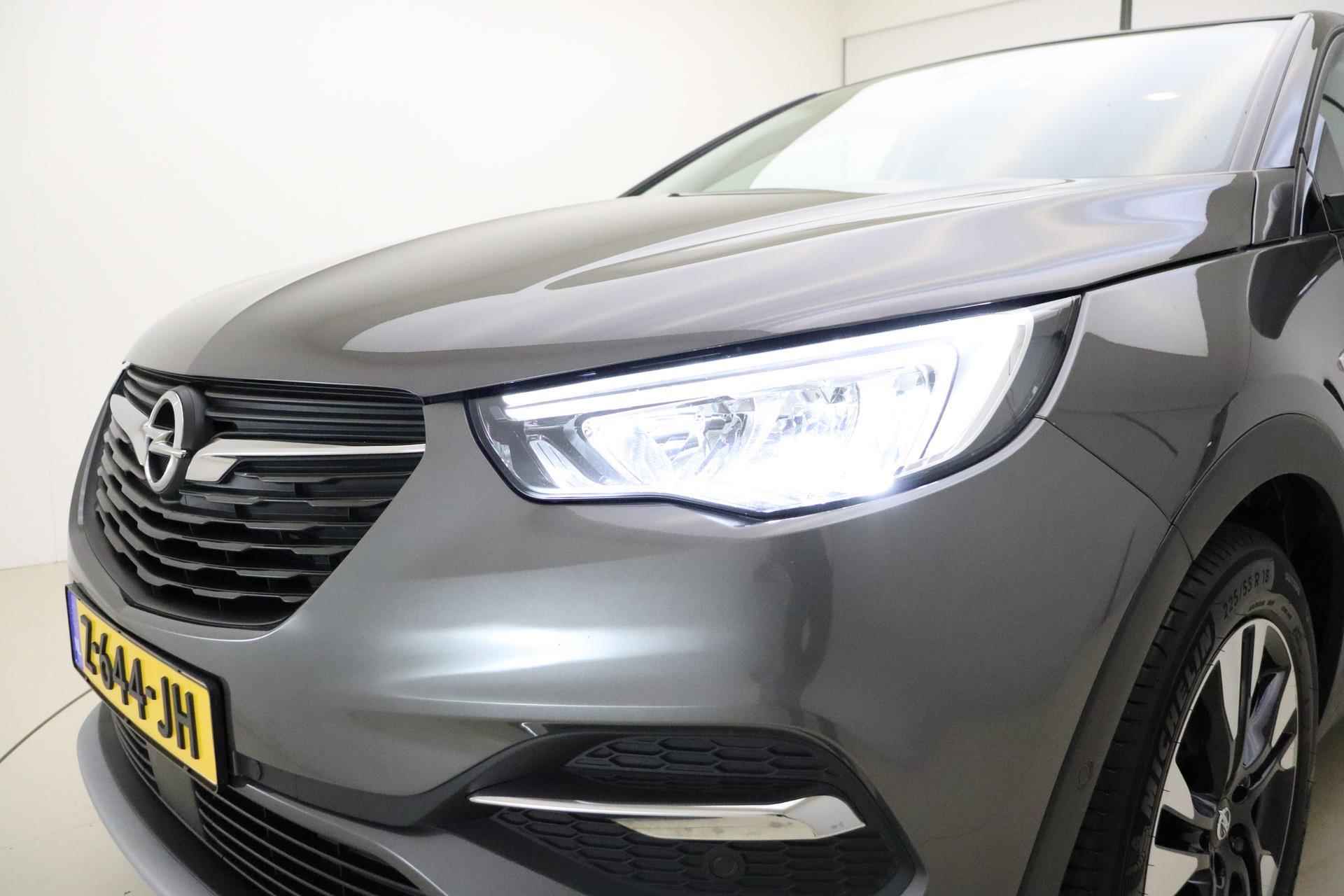Opel Grandland X 1.2 Turbo Elegance 130 PK Automaat | Navigatie via Apple Carplay | Camera | Lichtmetalen velgen | Stoel & Stuurverwarming | Zwart dak | Getint glas - 18/37