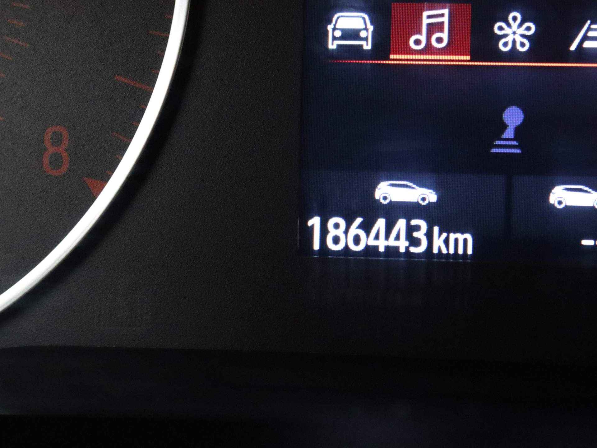 Renault Clio TCe 100pk Zen ALL-IN PRIJS! Climate control | Parkeersensoren achter - 5/34