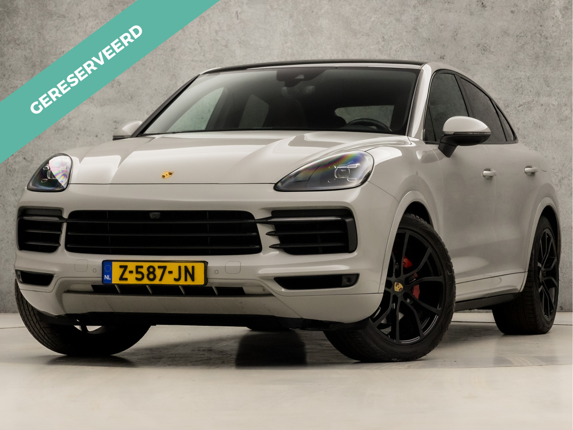 Porsche Cayenne 3.0 E-Hybrid 476Pk Automaat (PANORAMADAK, ADAPTIEVE LUCHTVERING, STOELKOELING, APPLE CARPLAY, MEMORY SEATS, BOSE AUDIO, LEDER, SFEERVERLICHTING, 360 CAMERA, NIEUWSTAAT)