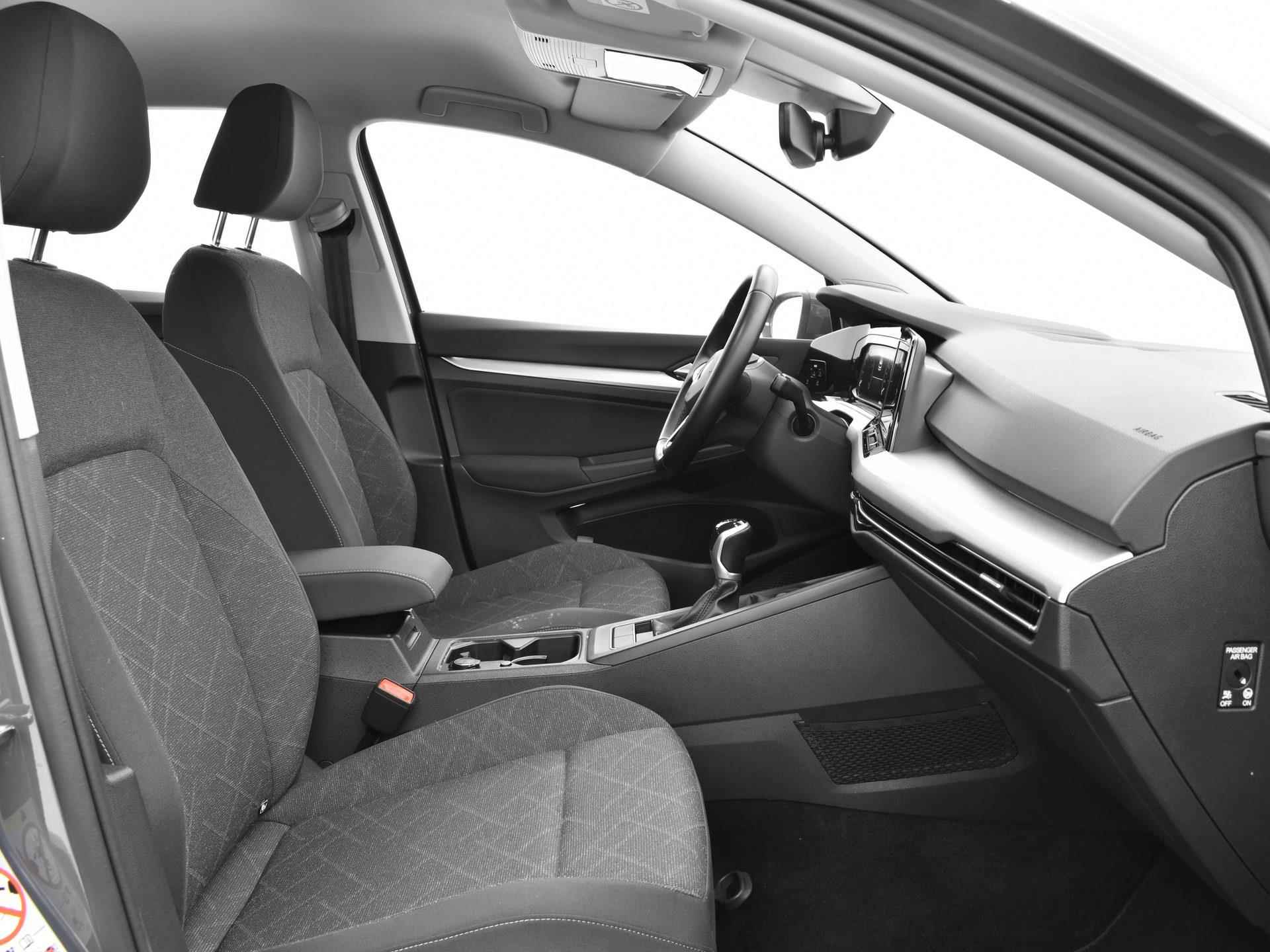 Volkswagen Golf 1.0 Tsi 110pk Life | ACC | Climatronic | App-Connect | Navigatie | Sfeerverlichting | P-Sensoren | 16'' inch | Garantie t/m 07-10-2024 of 100.000km - 9/27