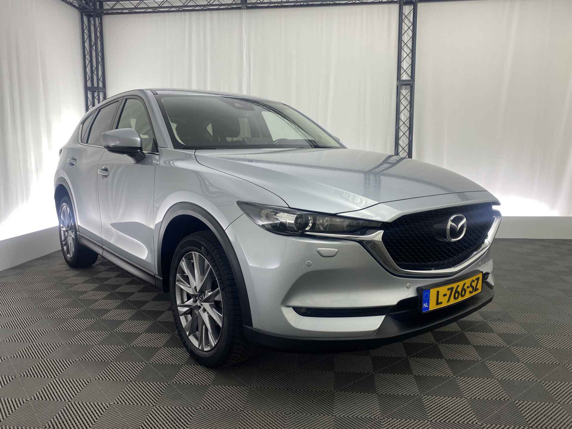 Mazda CX-5 2.0 SkyActiv-G 165 Comfort Automaat | Navi | Trekhaak | Stoel-/Stuurverwarming | Apple CarPlay | DAB | - 4/36