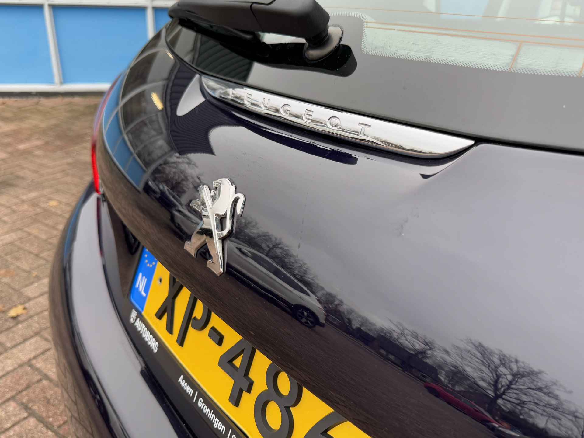 Peugeot 208 1.2 PureTech Blue Lease Active | Apple Carplay | Cruise Control | Navigatie | Rijklaar + 12 Maand BOVAG Garantie - 42/51