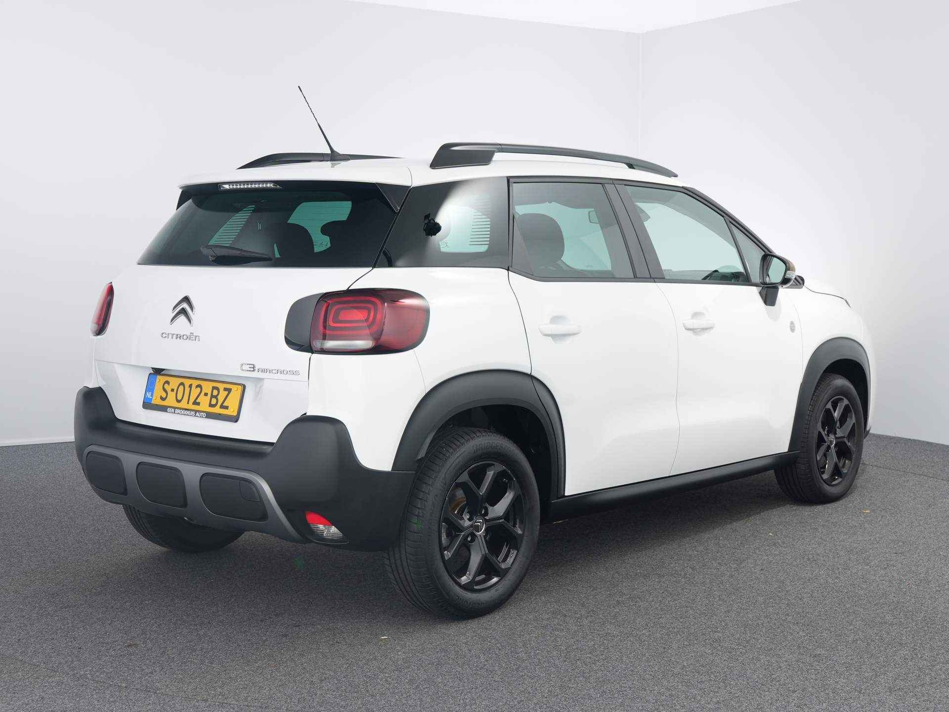 Citroën C3 Aircross 1.2 PureTech C-Series | Navi | Cruise | Camara | Clima | - 3/28