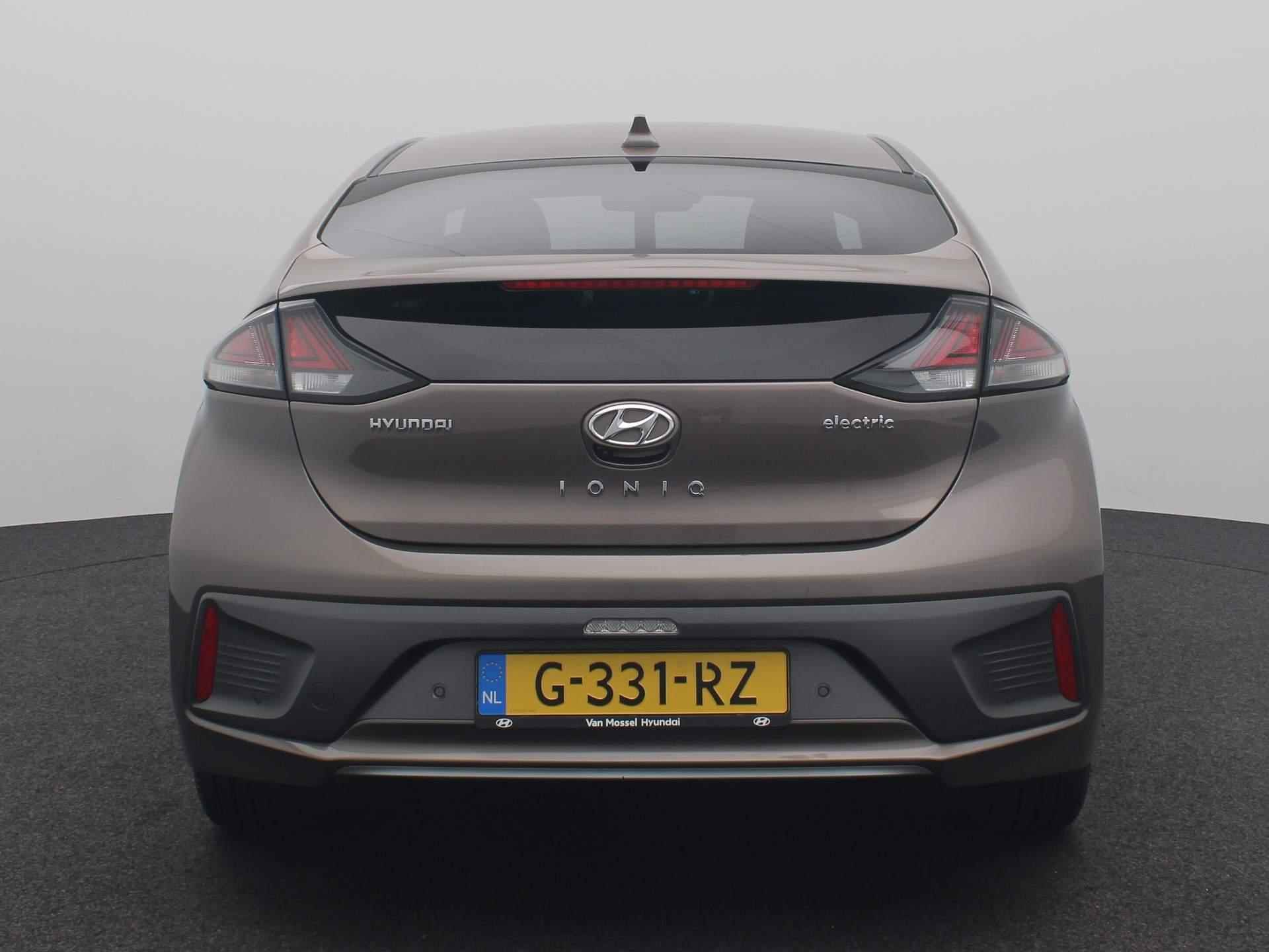 Hyundai IONIQ Premium EV 38 kWh Automaat | Airco | navigatie  | Cruise Control | Achteruitrijcamera | lederen Bekleding | - 5/48