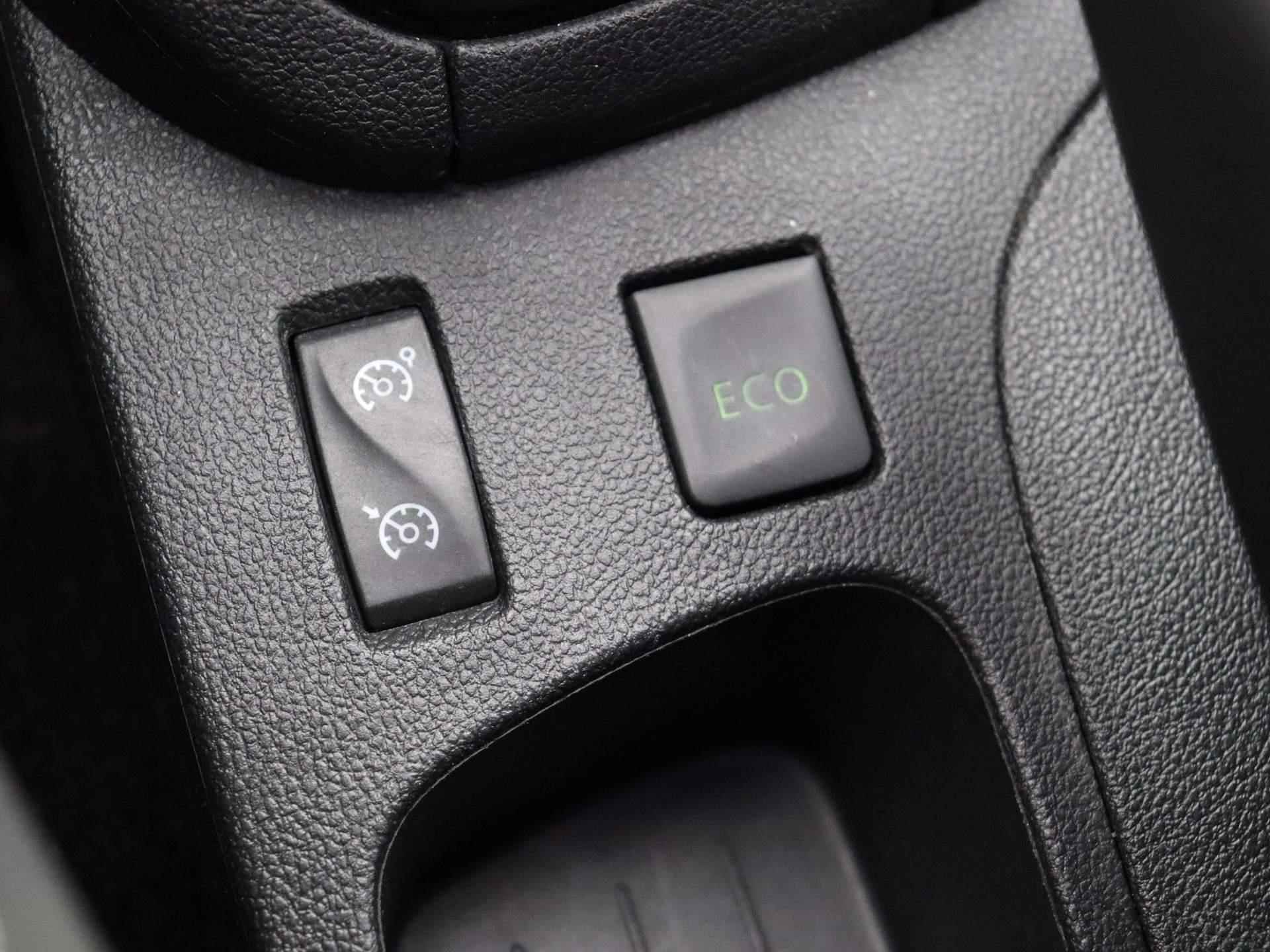 Renault Clio Estate 120pk TCe Intens | Navigatie | Lichtmetalen velgen | LED verlichting | Cruise Control | Climate control | - 17/38