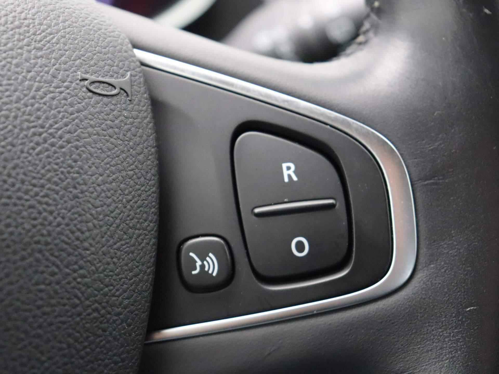 Renault Clio Estate 120pk TCe Intens | Navigatie | Lichtmetalen velgen | LED verlichting | Cruise Control | Climate control | - 20/38