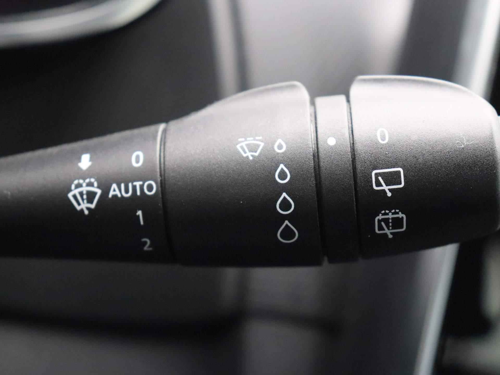 Renault Clio Estate 120pk TCe Intens | Navigatie | Lichtmetalen velgen | LED verlichting | Cruise Control | Climate control | - 22/38