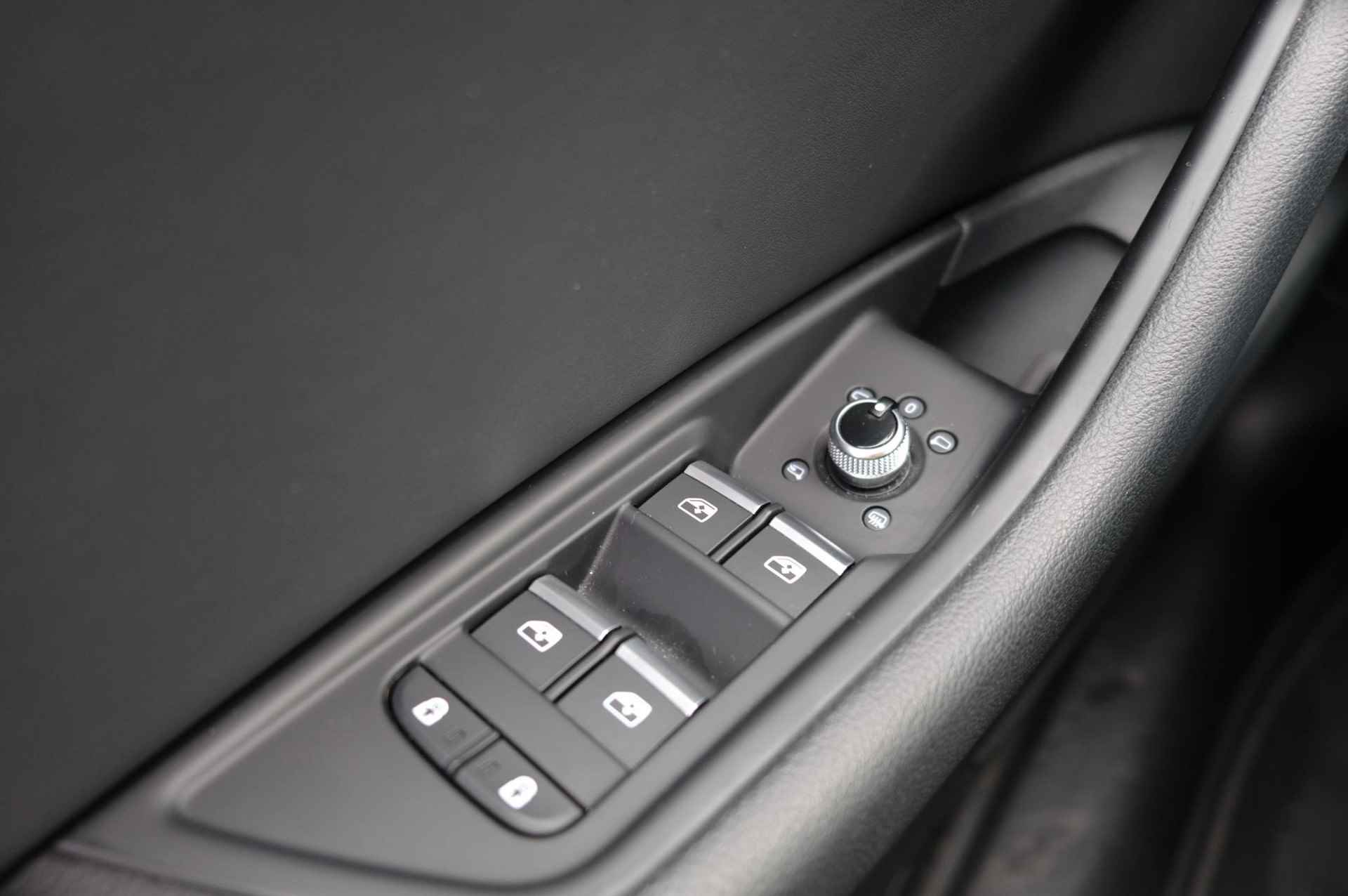 Audi A4 Avant 40 TDI S edition Automaat | BTW | Lederen Bekleding | Stoelgeheugen | Stoelverwarming | Camera | PDC | Adaptieve Cruise Control | Led-Verlichting | - 13/28