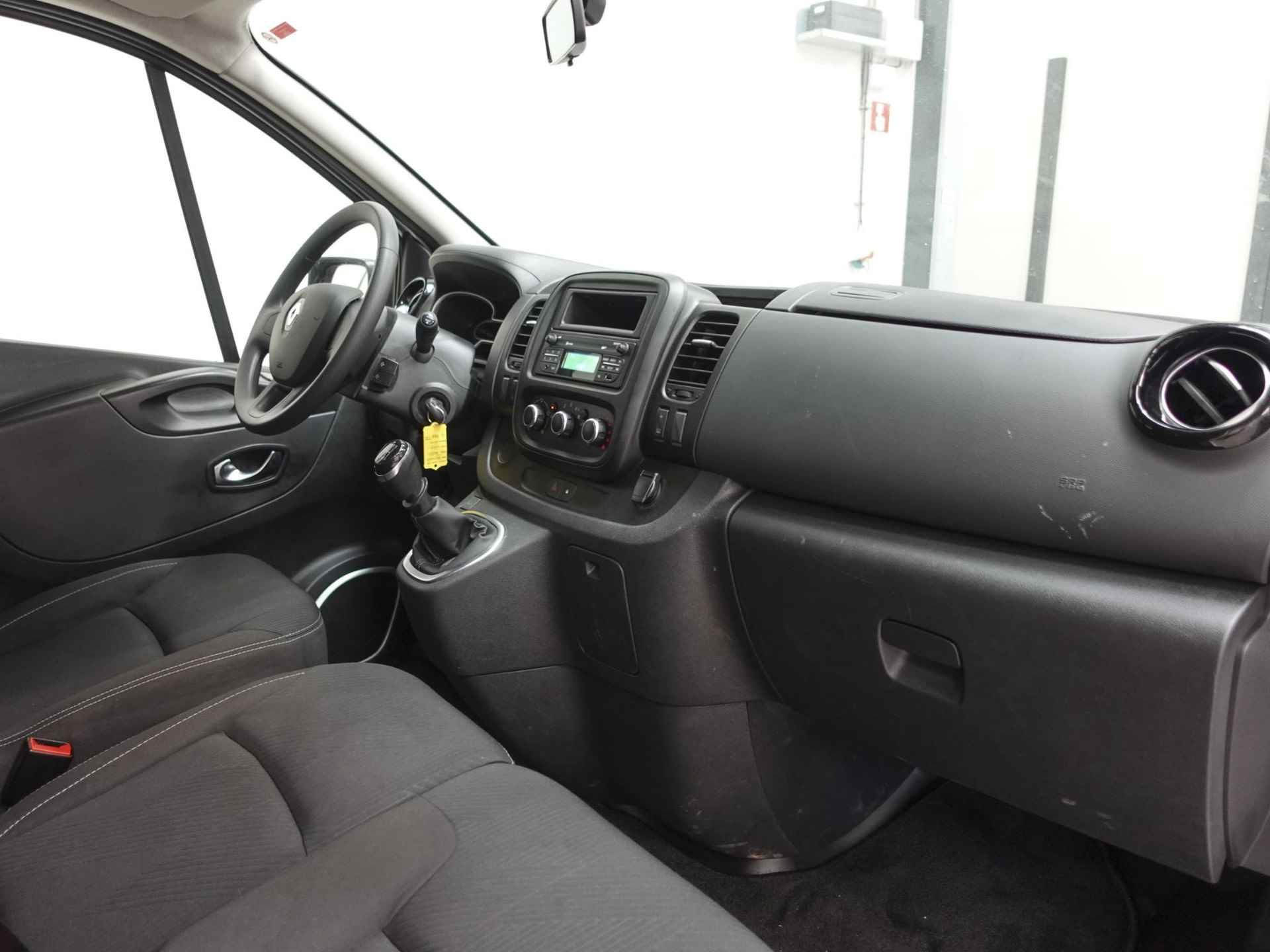 Renault Trafic Passenger 2.0 dCi 120 L2H1 9 Persoons | | Airco | Bluetooth | Led | Parkeer sensoren - 34/39