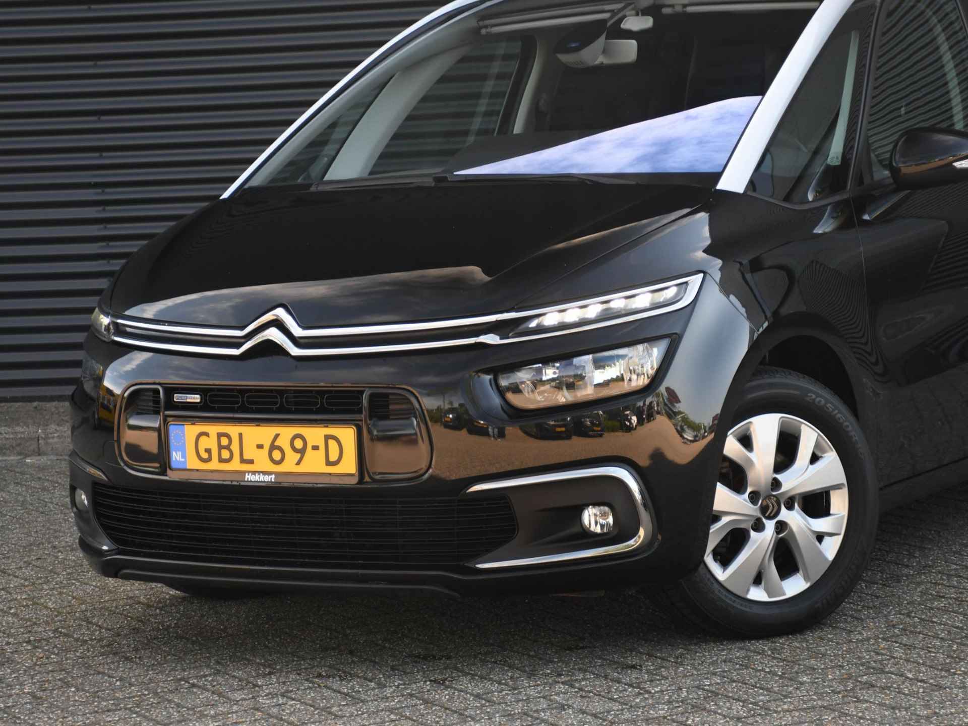 Citroen Grand C4 Picasso Shine 1.2 PureTech 130pk 7-Persoons NAVI | MASSAGE | PRIVACY GLASS | 16''LM | CRUISE | PDC ACHTER + CAMERA - 2/34