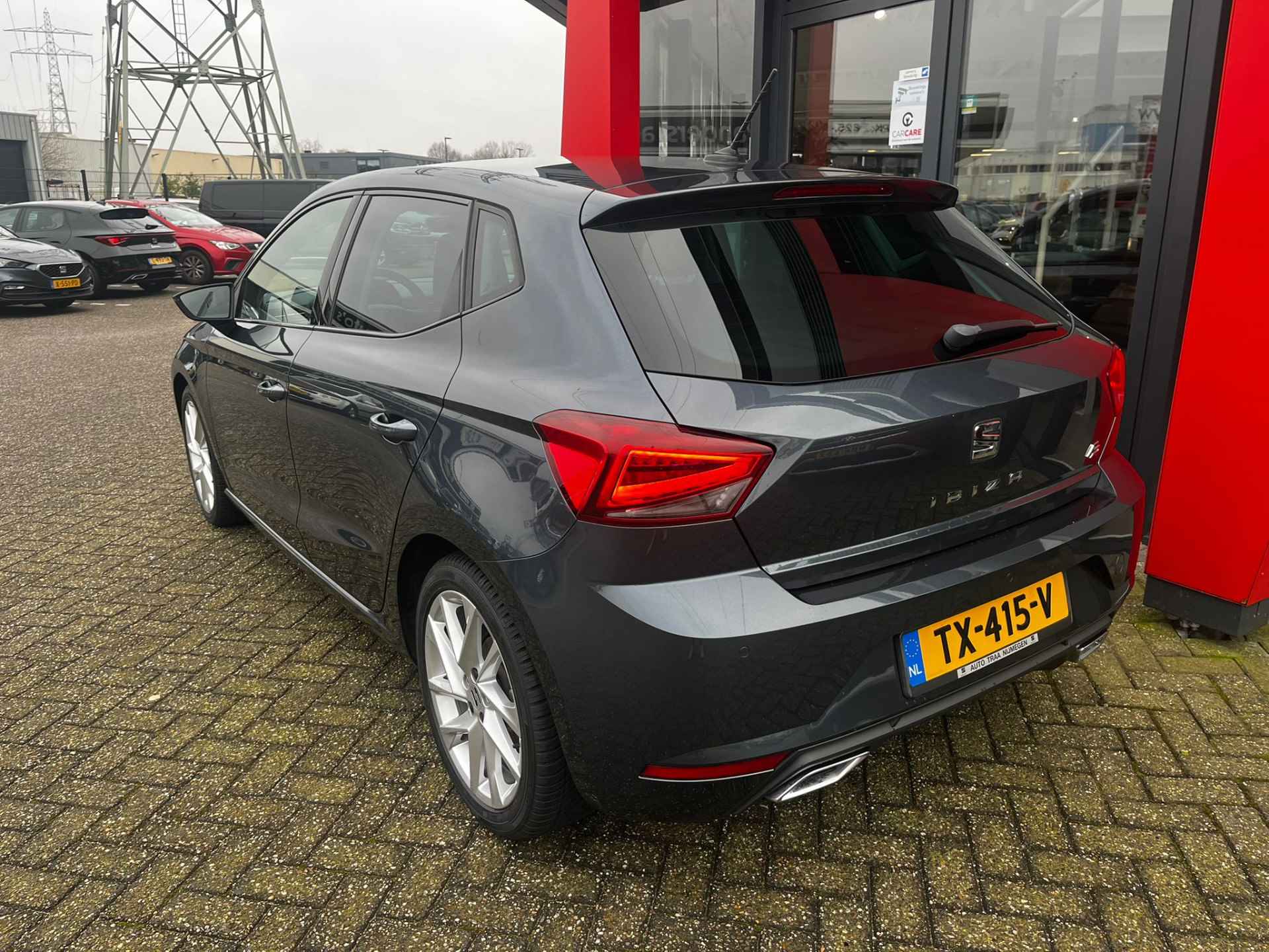 SEAT Ibiza 1.0 TSI FR Business Intense / 115PK 6 Versn. / All-season banden / 17'' LMV / - 3/26