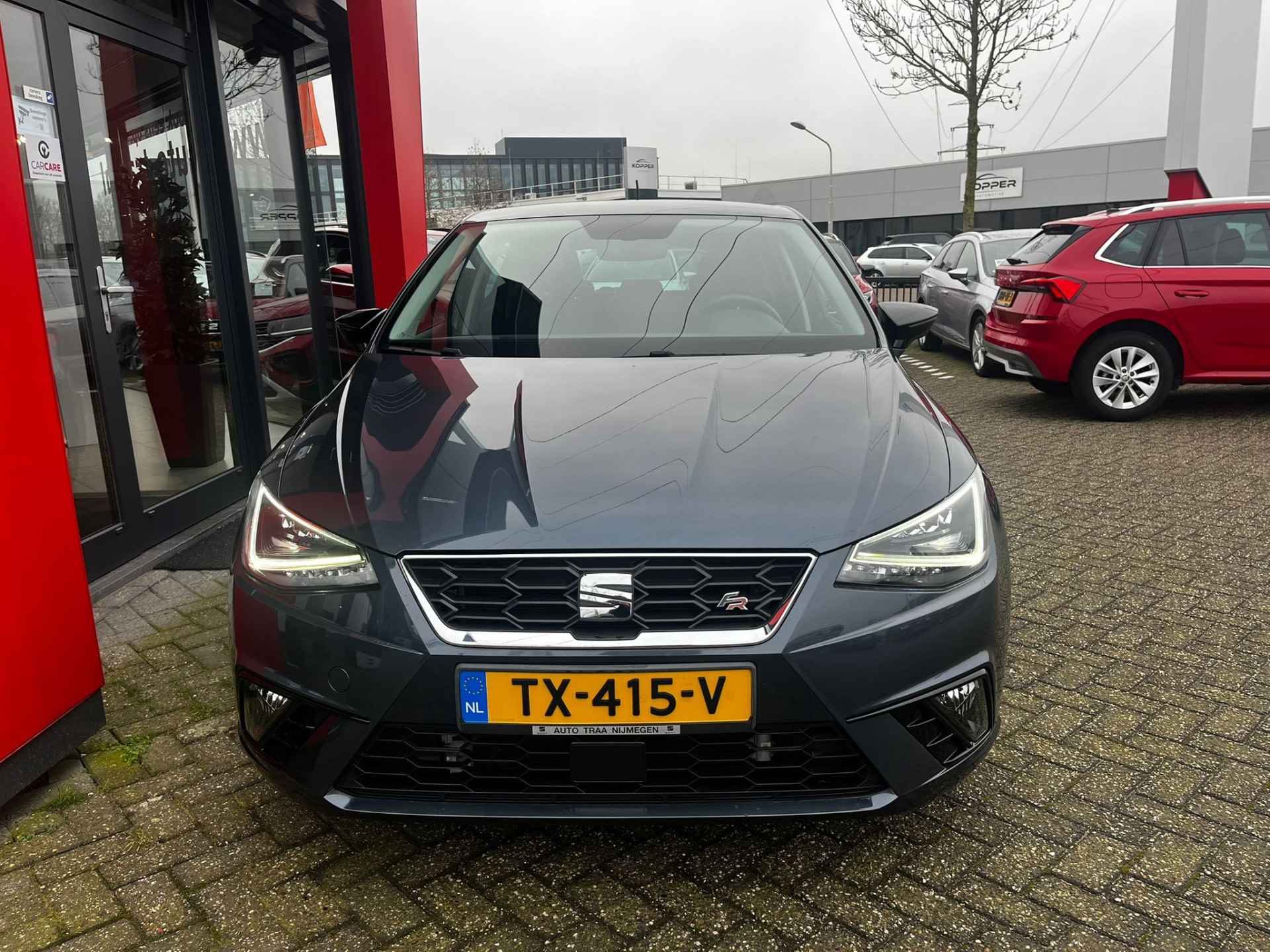 SEAT Ibiza 1.0 TSI FR Business Intense / 115PK 6 Versn. / All-season banden / 17'' LMV / - 25/26