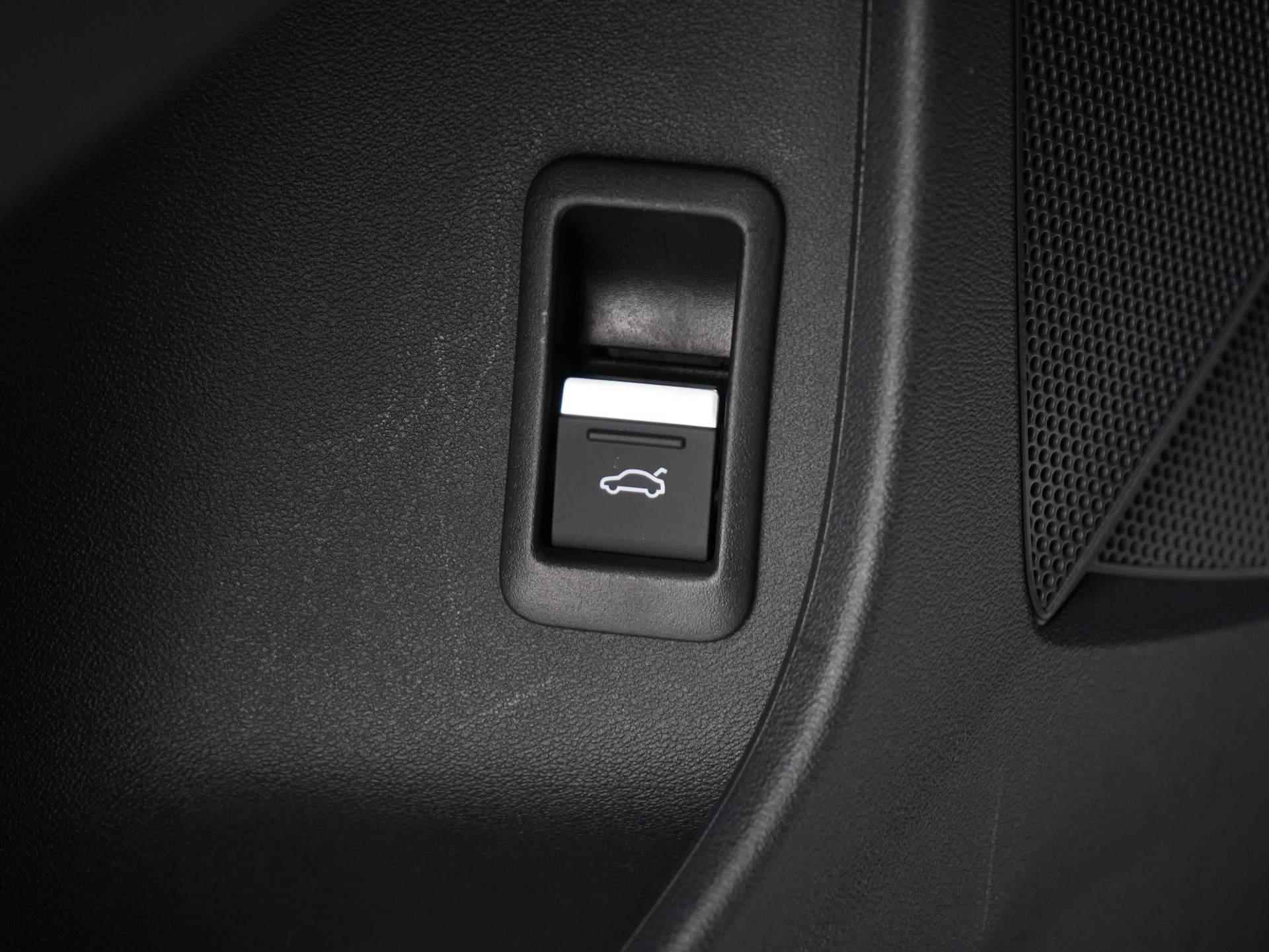 Audi Q4 e-tron 35 Advanced edition 55 kWh Navi | Clima | Matrix-LED | SONOS | Cruise | Leer | 20" - 35/51