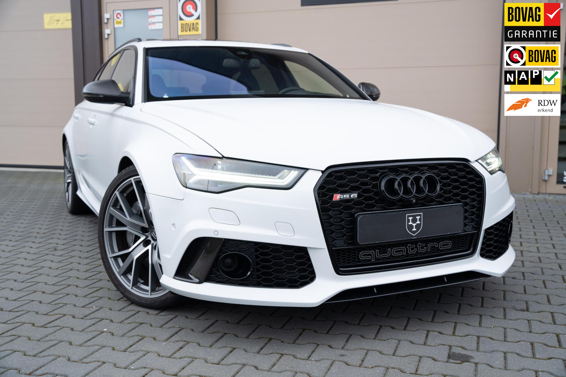 Audi A6 Avant 4.0 TFSI RS 6 quattro performance Pro Audi-Exclusive matt White