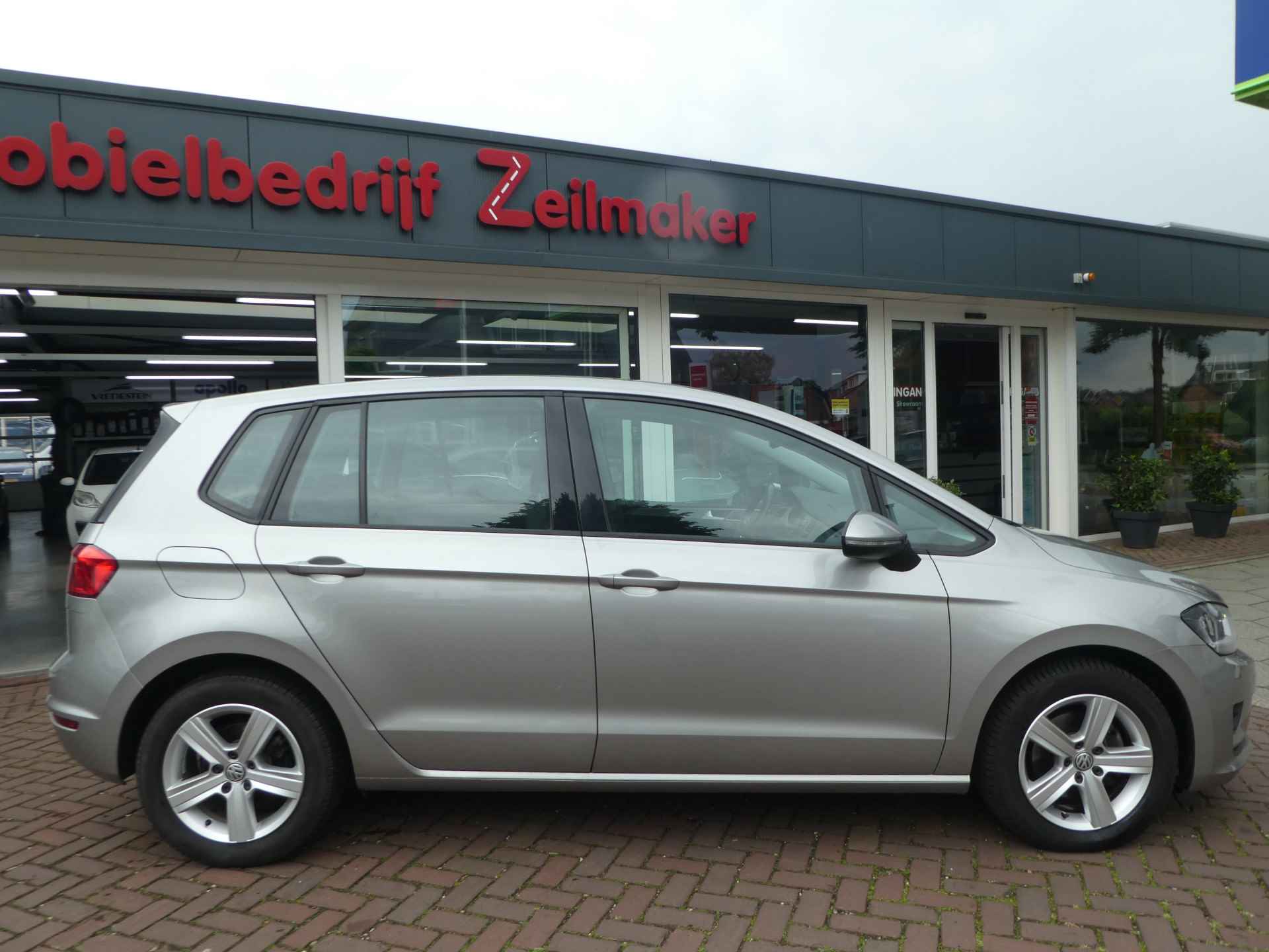 Volkswagen Golf Sportsvan 1.2 TSI 81 KW Comfortline AUTOMAAT, CLIMA, LM VELGEN - 3/41