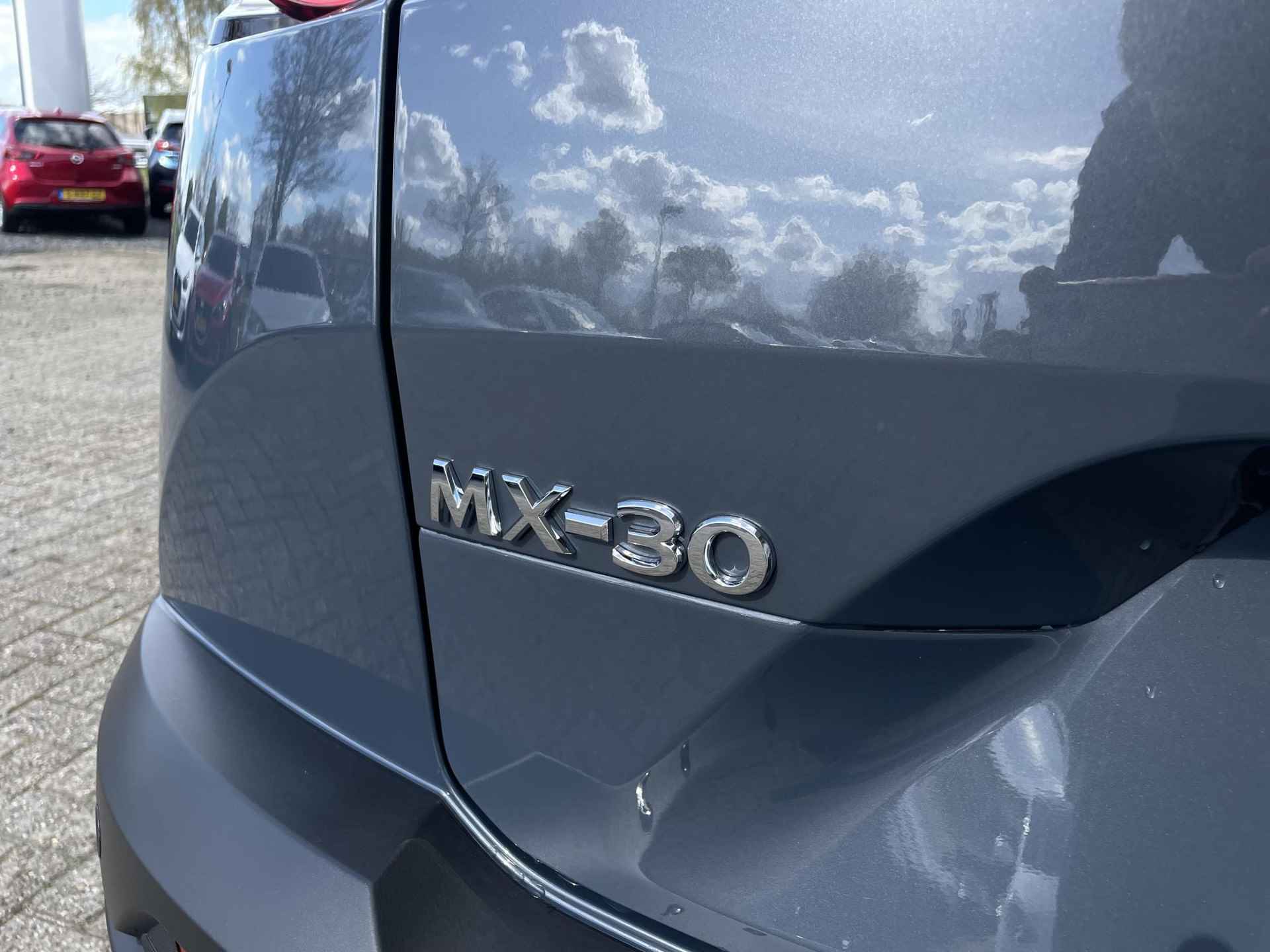 Mazda MX-30 e-SkyActiv EV 145 Advantage 36 kWh - 24/47