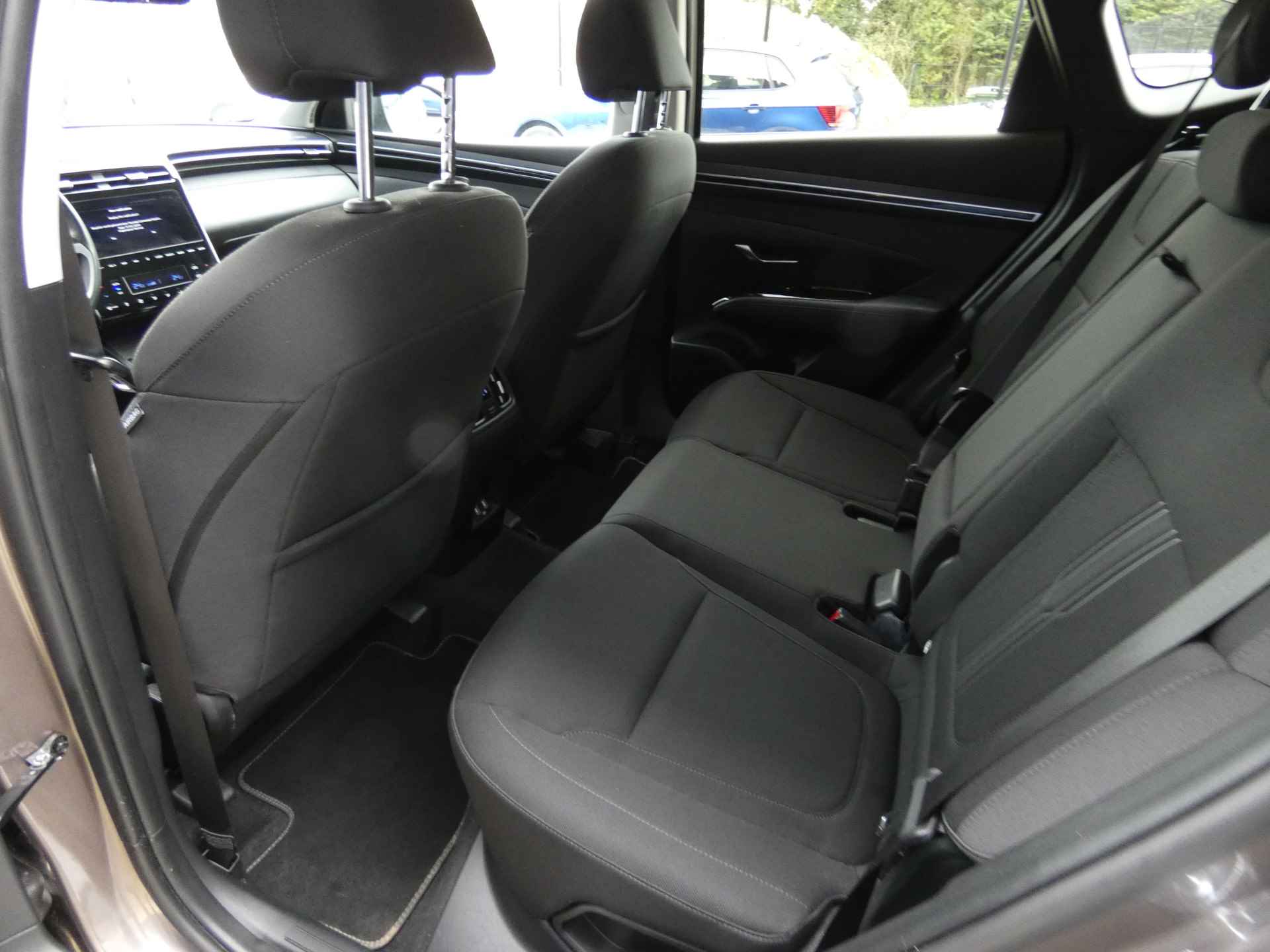 Hyundai Tucson 1.6 T-GDI MHEV Comfort Smart | Navigatie | Climate Control | Parkeercamera - 26/58