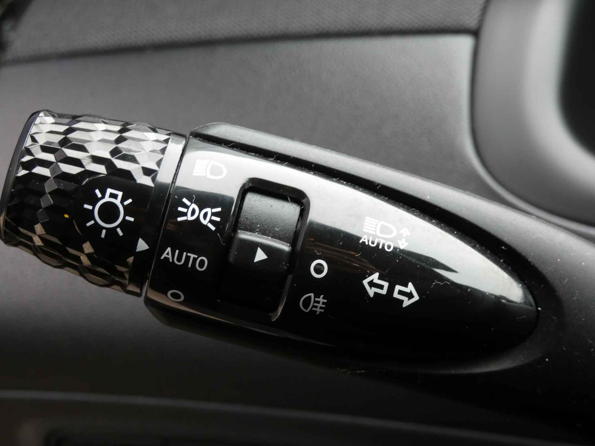 Hyundai Tucson 1.6 T-GDI MHEV Comfort Smart | Navigatie | Climate Control | Parkeercamera - 32/58