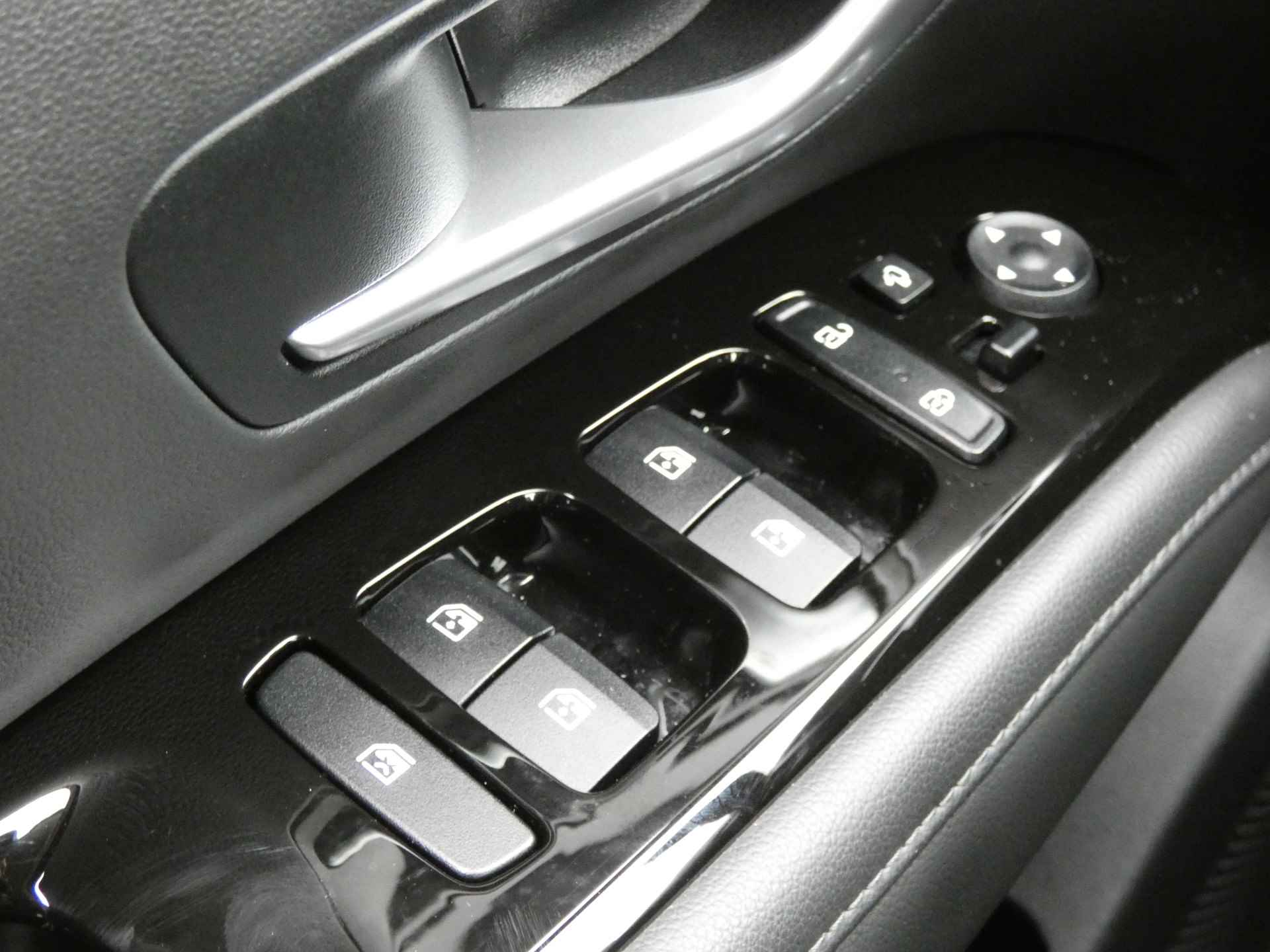 Hyundai Tucson 1.6 T-GDI MHEV Comfort Smart | Navigatie | Climate Control | Parkeercamera - 35/58