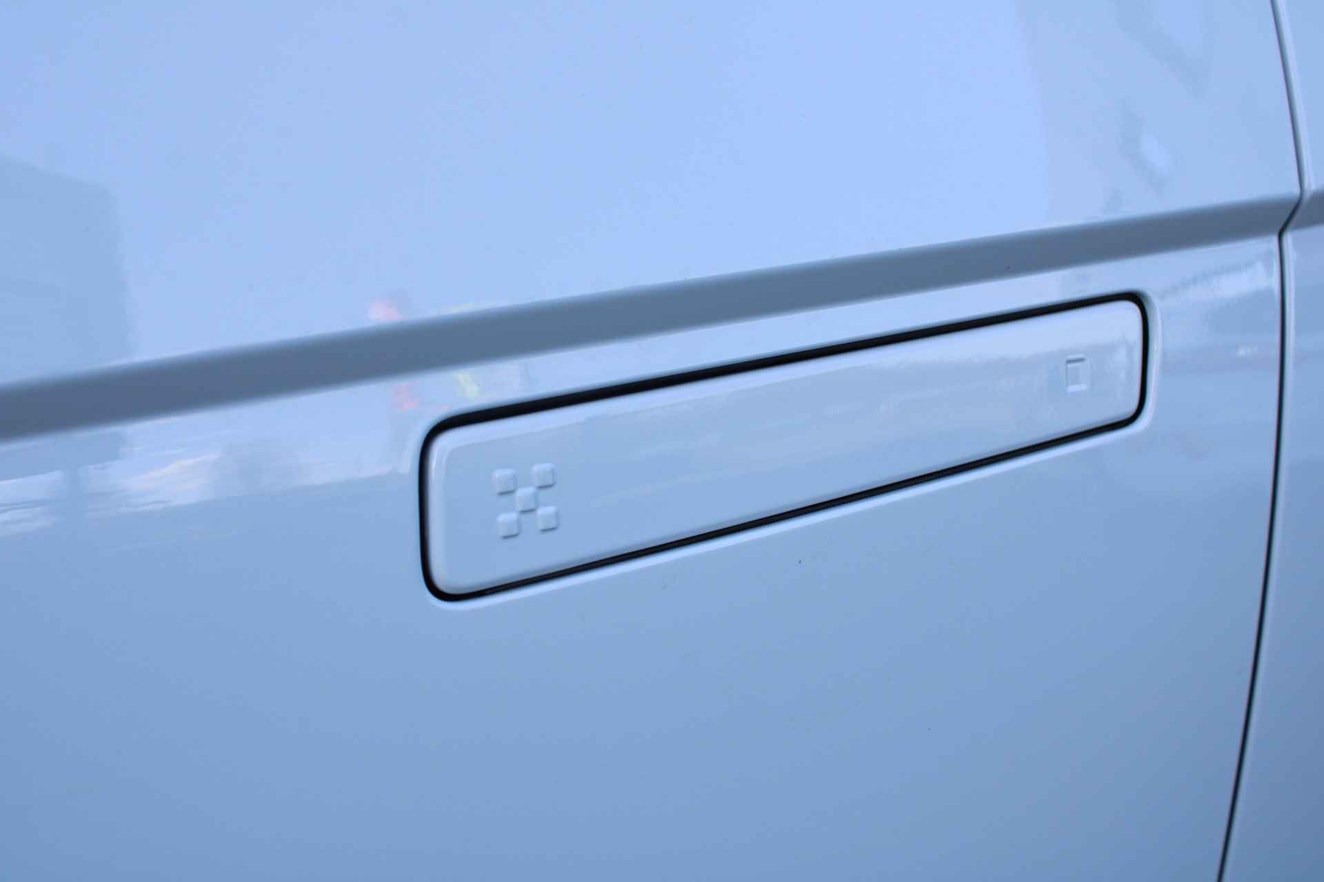 Hyundai IONIQ 5 58 kWh 170PK Connect Automaat | Climate | Camera | Keyless | Full Led | Navigatie | 19" Lichtmetaal | Winterpakket | Parkeer Ass - 9/29