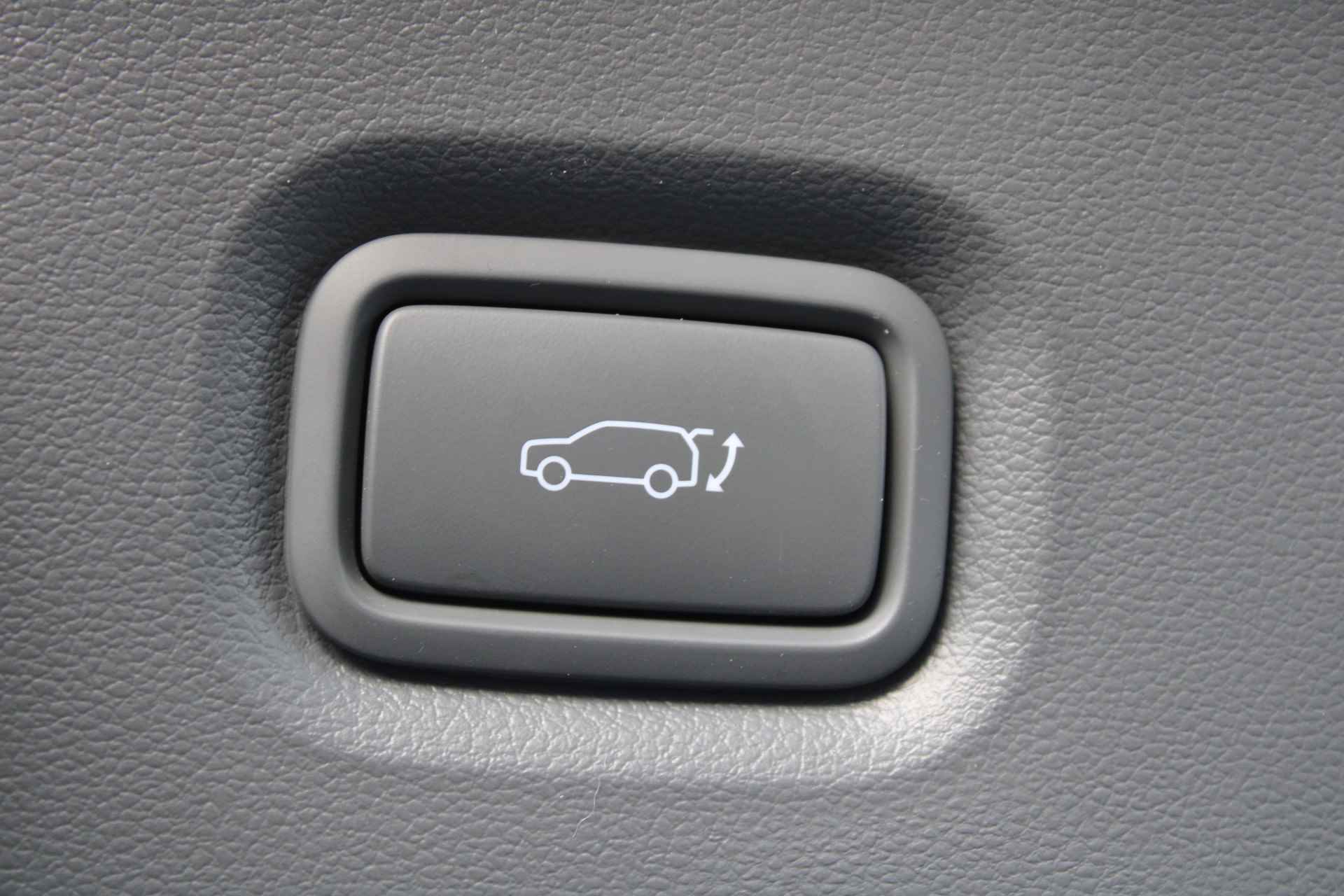 Hyundai IONIQ 5 58 kWh 170PK Connect Automaat | Climate | Camera | Keyless | Full Led | Navigatie | 19" Lichtmetaal | Winterpakket | Parkeer Ass - 14/29