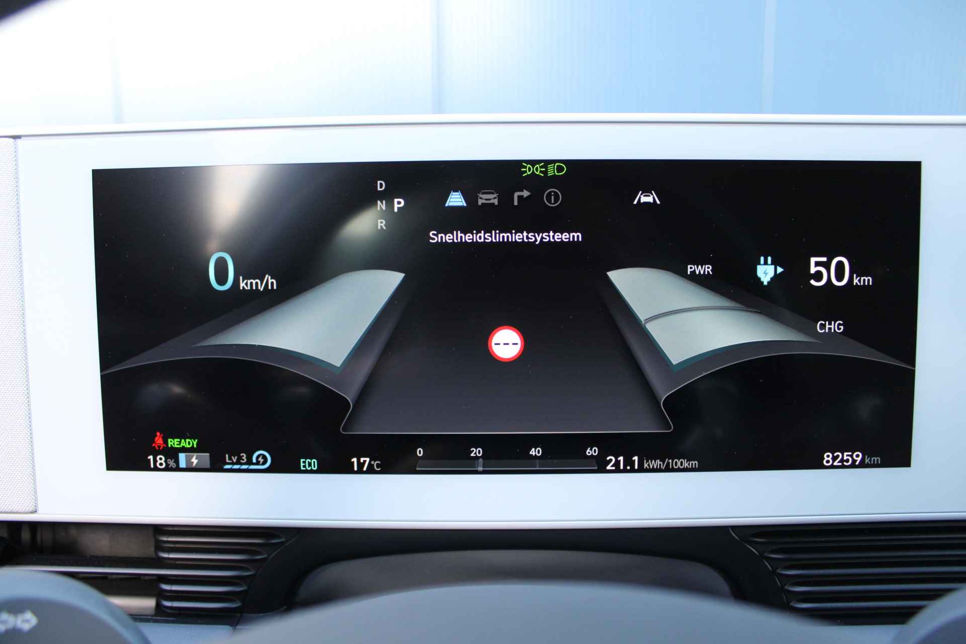 Hyundai IONIQ 5 58 kWh 170PK Connect Automaat | Climate | Camera | Keyless | Full Led | Navigatie | 19" Lichtmetaal | Winterpakket | Parkeer Ass - 21/29
