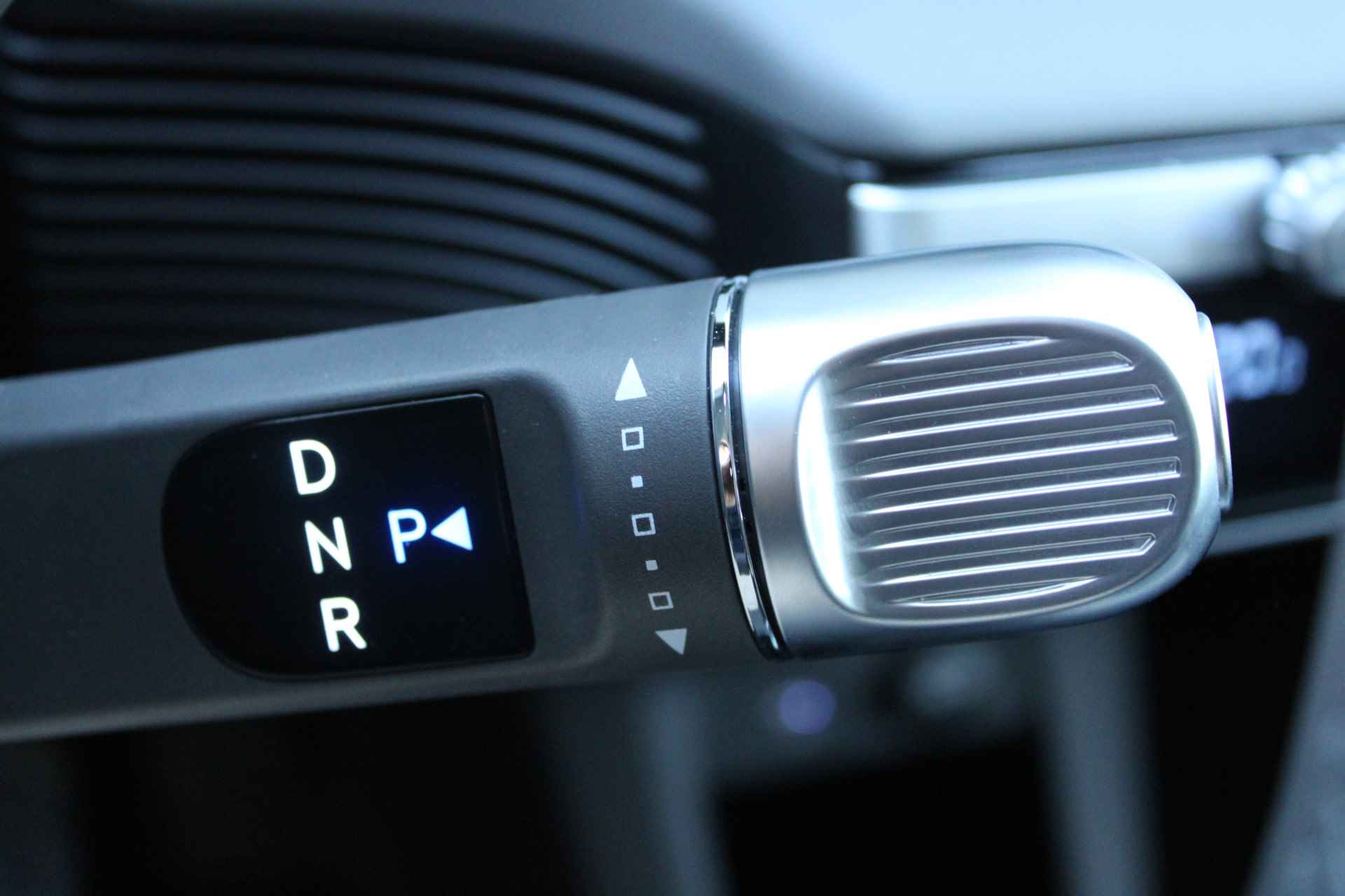 Hyundai IONIQ 5 58 kWh 170PK Connect Automaat | Climate | Camera | Keyless | Full Led | Navigatie | 19" Lichtmetaal | Winterpakket | Parkeer Ass - 23/29