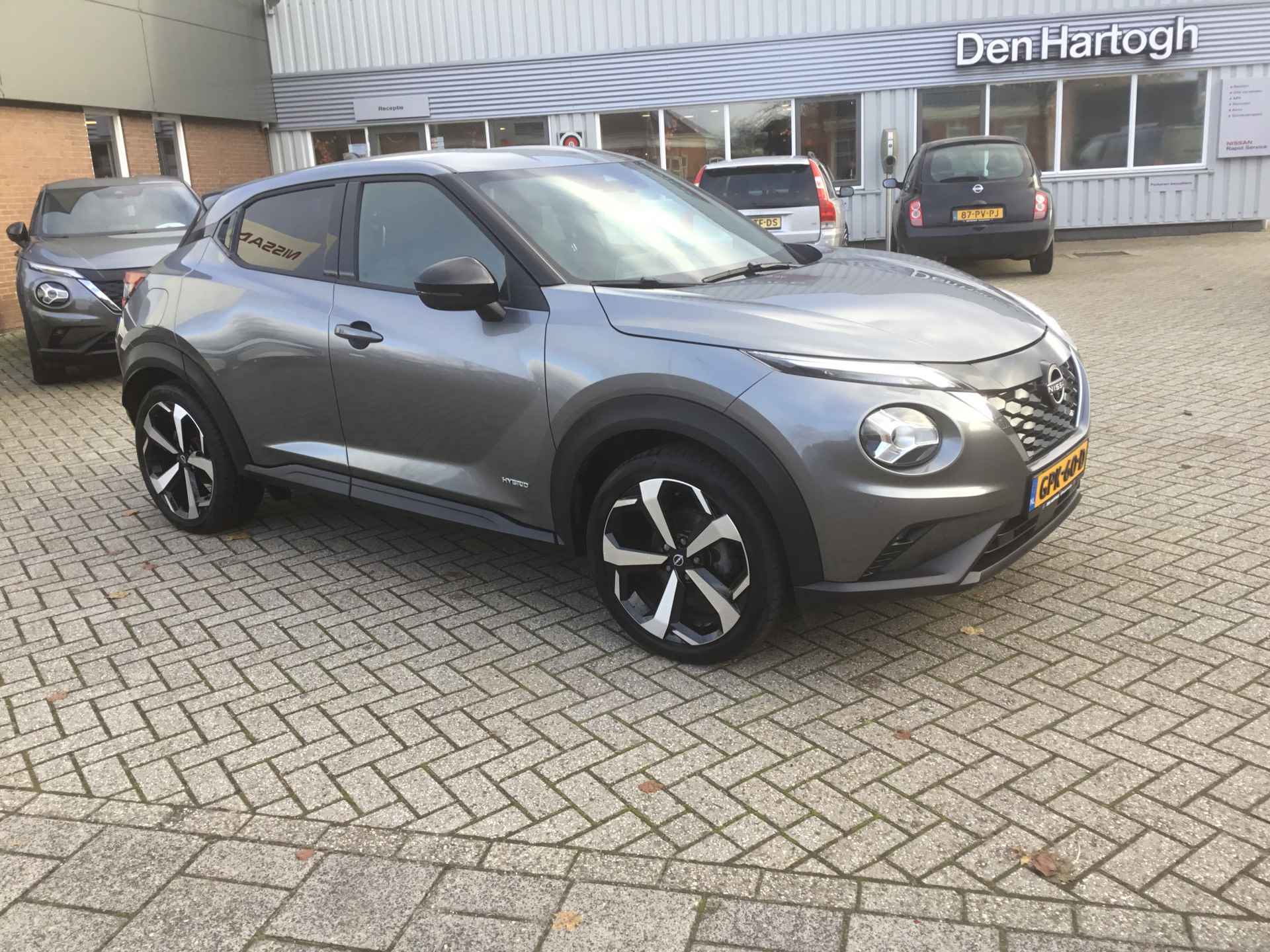 Nissan Juke 1.6 HEV DCT 143 Tekna Bose - 4/39