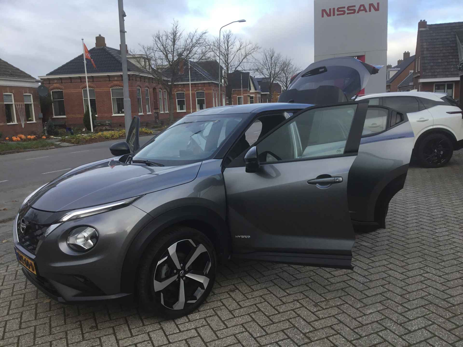 Nissan Juke 1.6 HEV DCT 143 Tekna Bose - 32/39