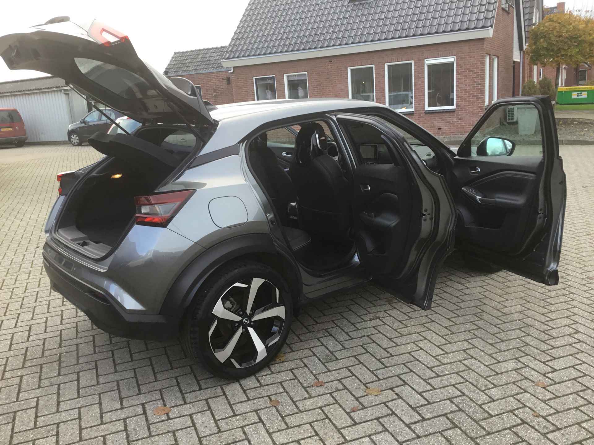 Nissan Juke 1.6 HEV DCT 143 Tekna Bose - 35/39