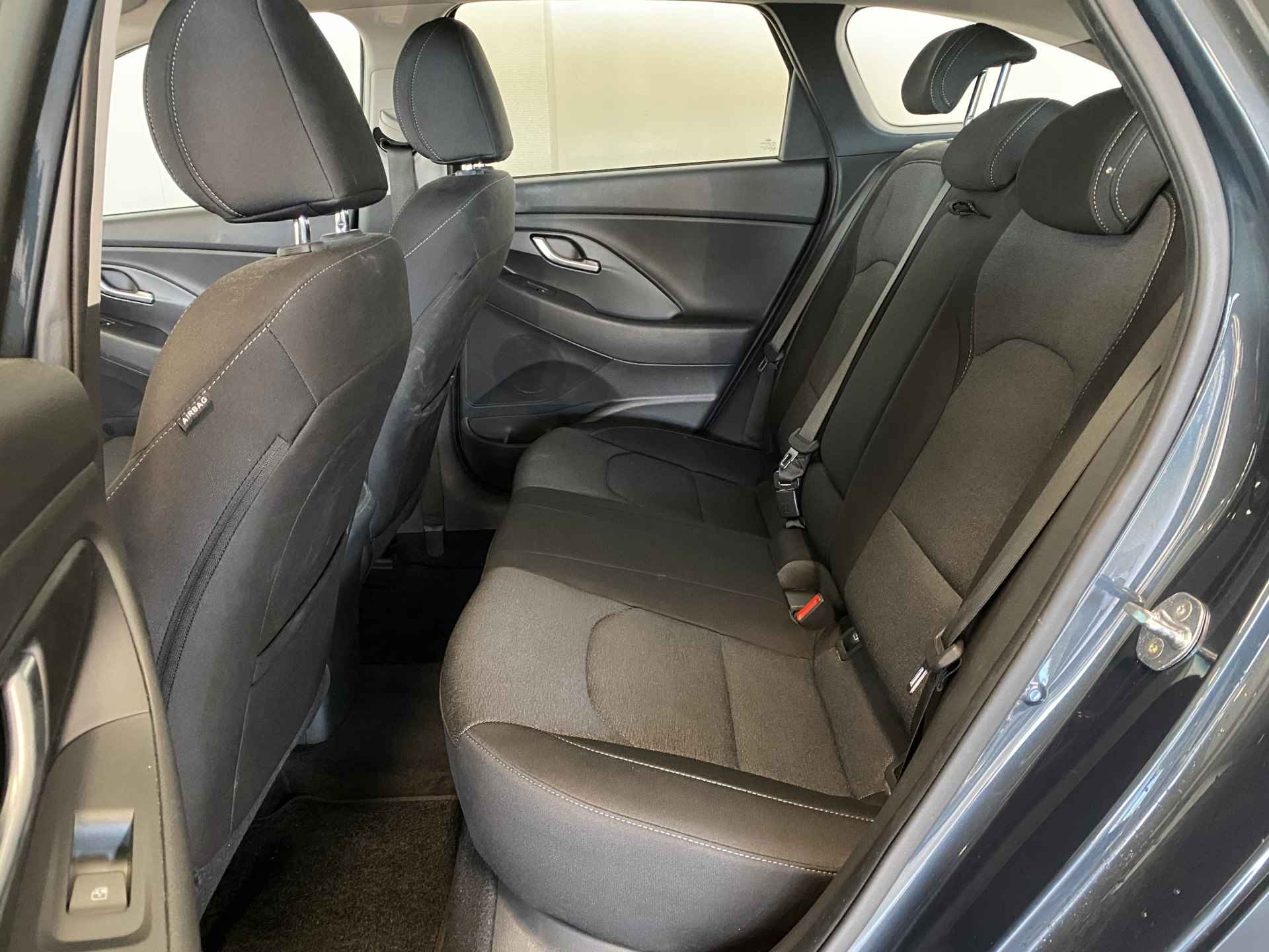 Hyundai i30 Wagon 1.0 T-GDi MHEV Comfort Smart - 7/25