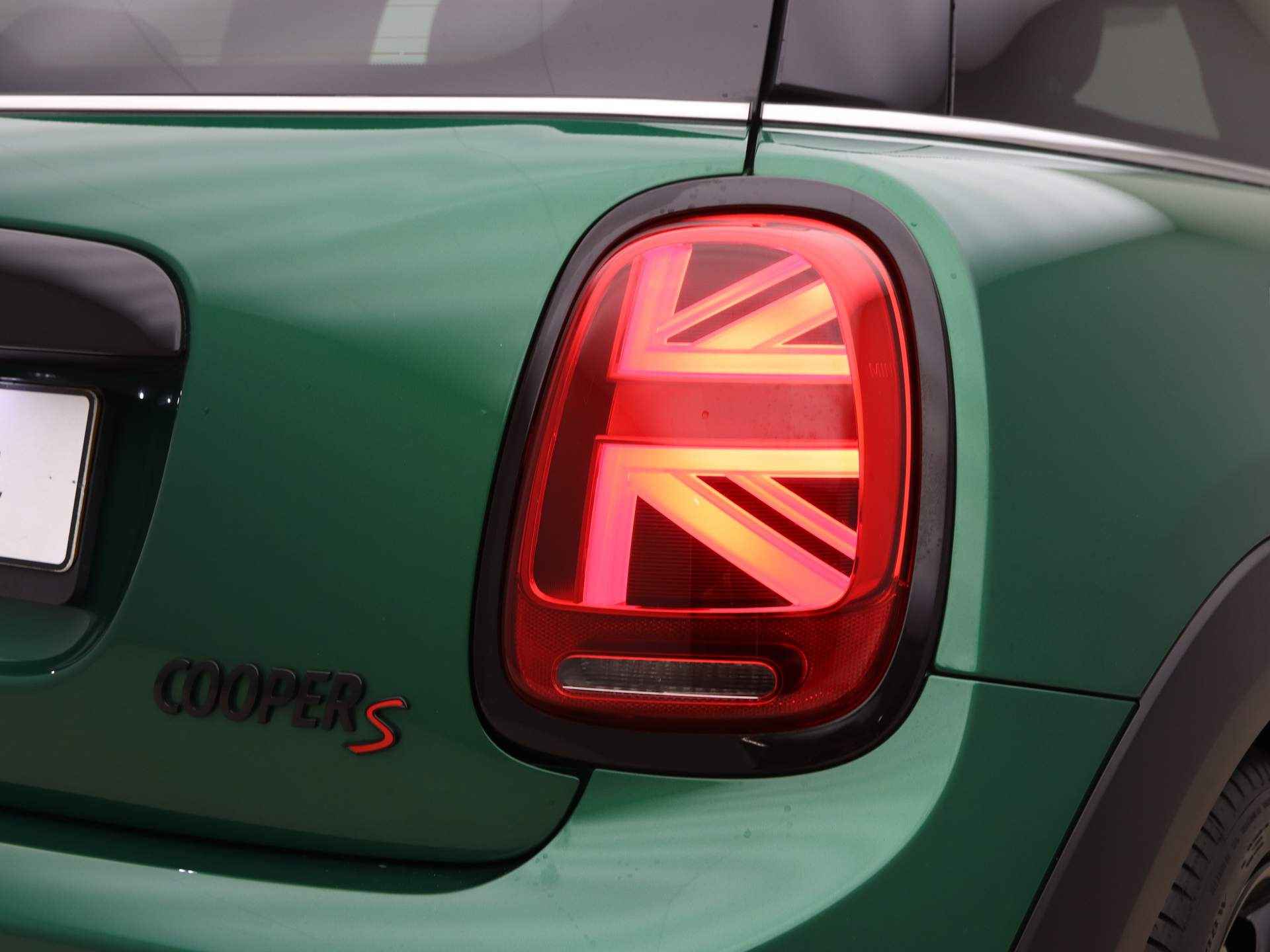 MINI 3-deurs Cooper S Hammersmith Edition Aut. - 20/26