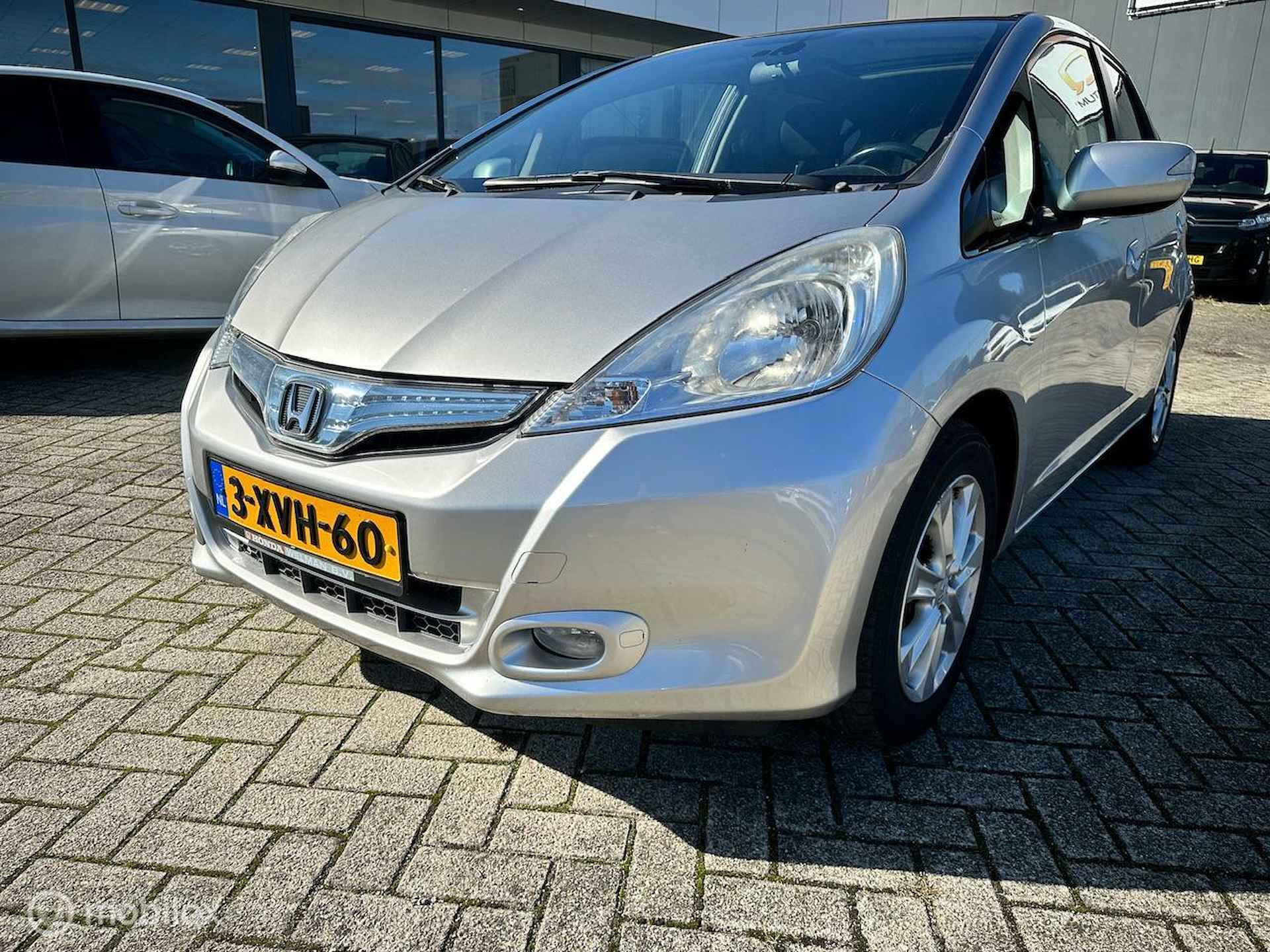 HONDA JAZZ 1.4 HYBRID AUTOMAAT ELEGANCE 6 MND BOVAG RIJKLAAR PRIJS - 9/16