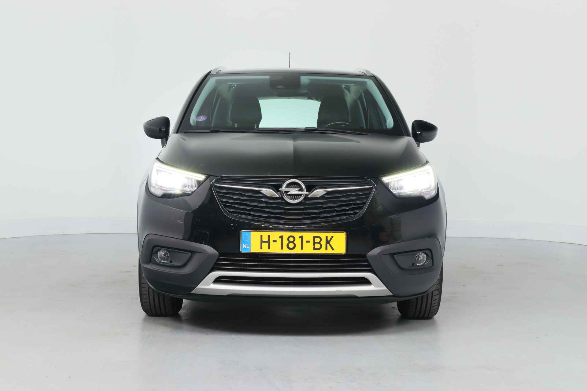 Opel Crossland X 1.2 Turbo Innovation | Climate Control | Navigatie | Apple Carplay / Android Auto | Cruise Control | Parkeersensoren | Lichtmeta - 2/37