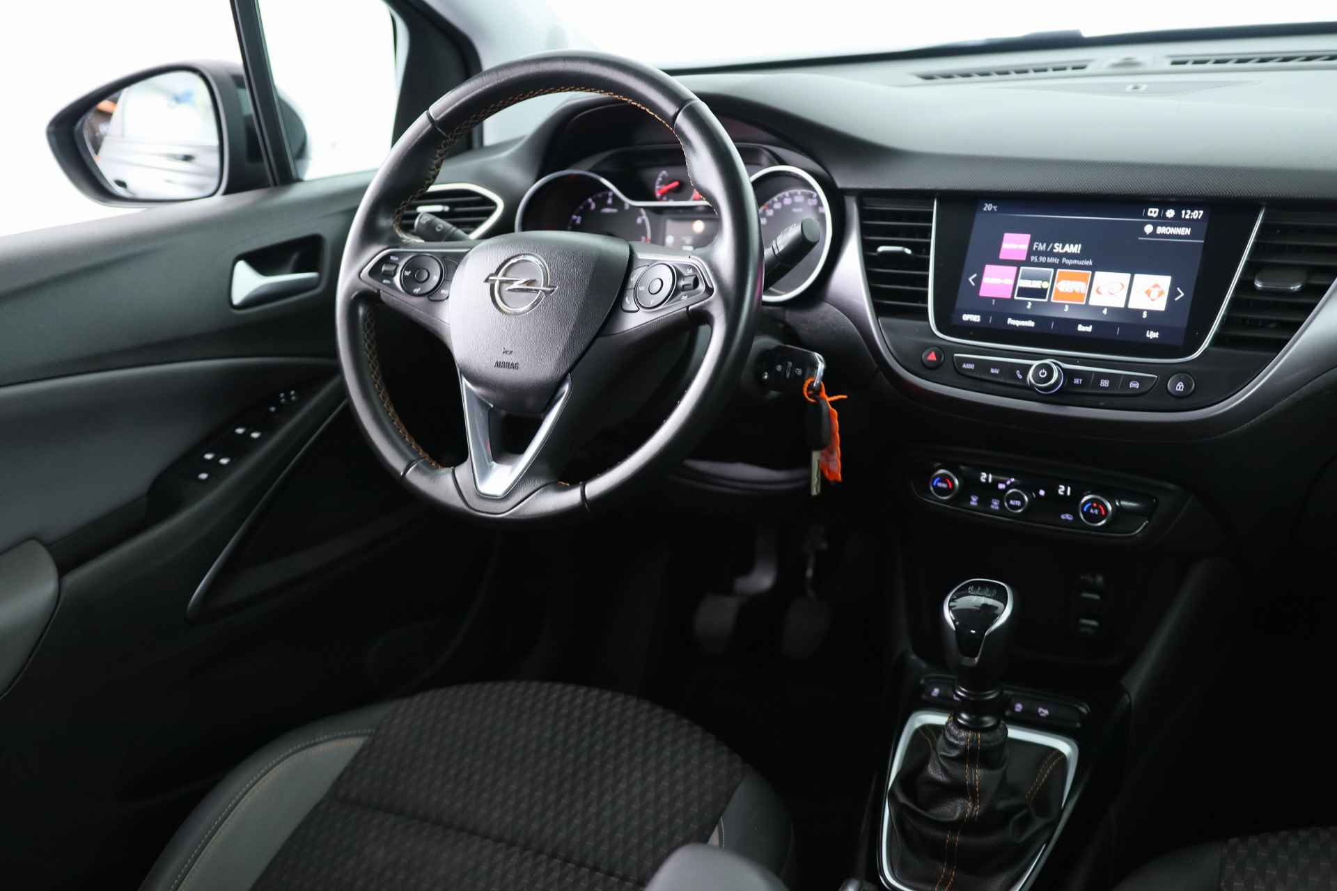 Opel Crossland X 1.2 Turbo Innovation | Climate Control | Navigatie | Apple Carplay / Android Auto | Cruise Control | Parkeersensoren | Lichtmeta - 30/37