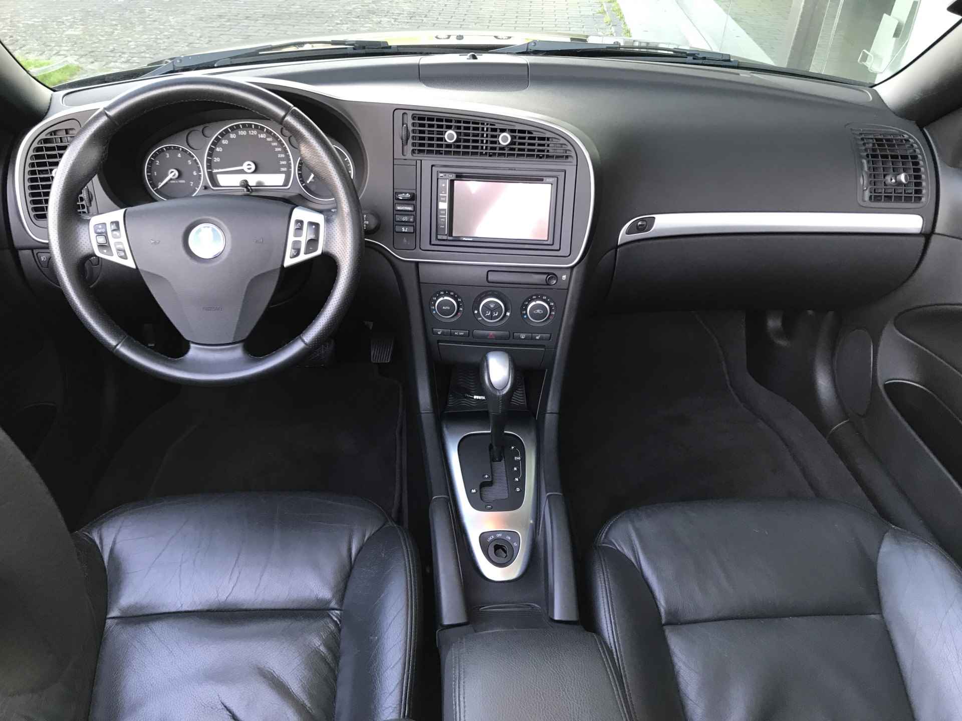 Saab 9-3 Cabrio 1.8t Vector M2008 Automaat | Rijklaar incl garantie | Navigatie Trekhaak Hirsch - 10/36