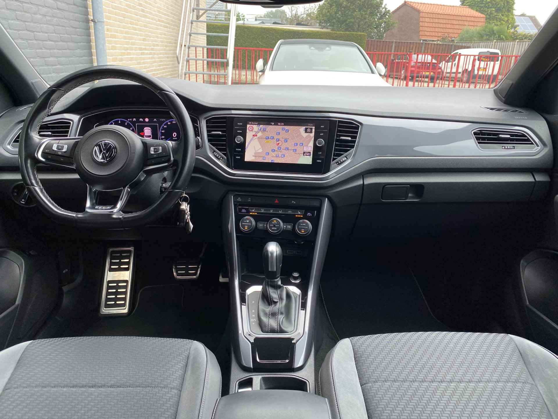 Volkswagen T-Roc 1.5 TSI Sport R-line AUT. | navigatie | digitale cockpit | trekhaak | adapt. cruise control | carplay | sportpakket - 21/46