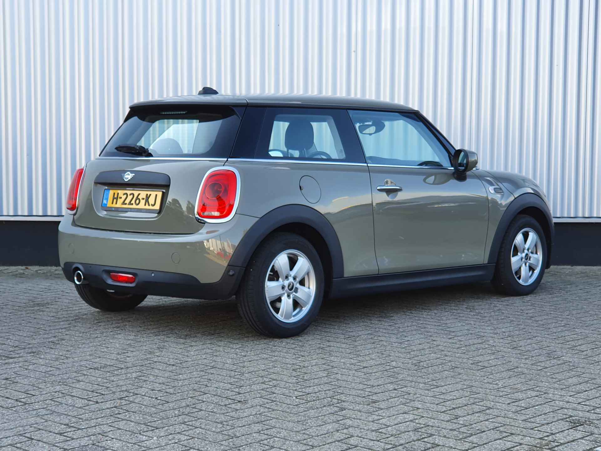 MINI Mini 1.5 One Salt | 1e eigenaar | Airco | Navigatie | Stoelverwarming | Cruise Control | Parkeersensoren - 3/32