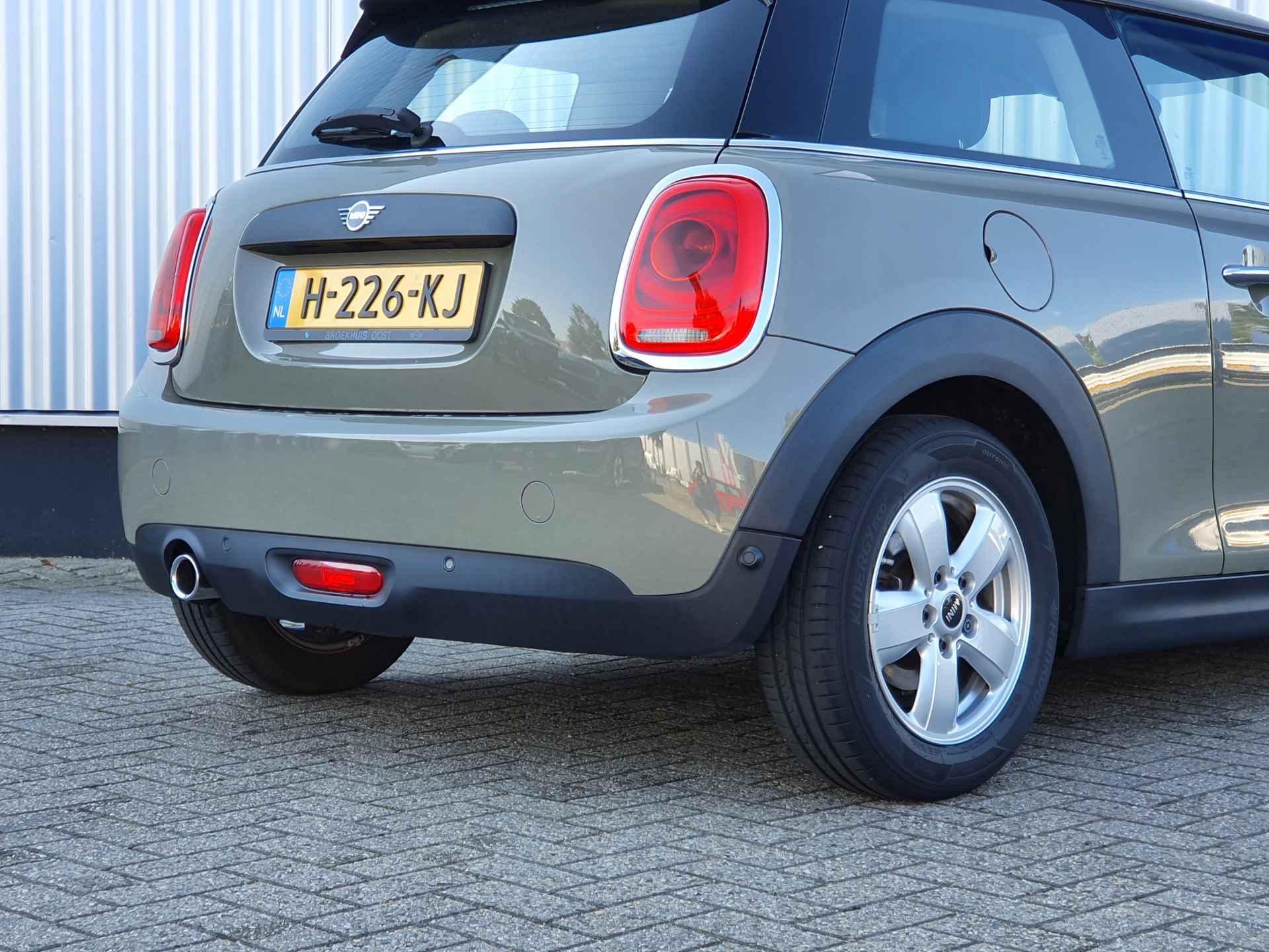 MINI Mini 1.5 One Salt | 1e eigenaar | Airco | Navigatie | Stoelverwarming | Cruise Control | Parkeersensoren - 28/32