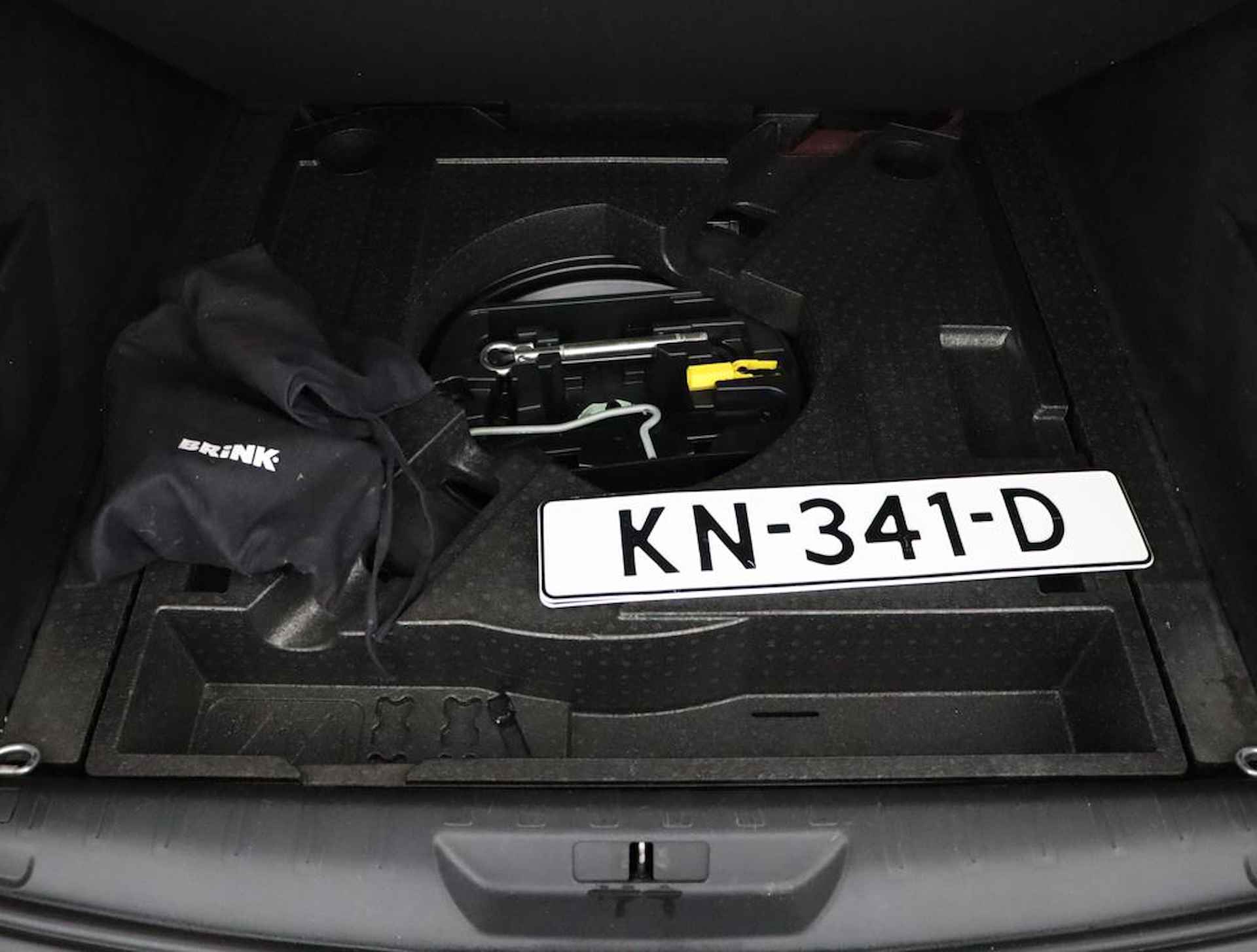 Peugeot 308 SW 1.2 130pk Allure | Navigatie | Camera | Climate control | Panoramadak | Keyless | - 29/41