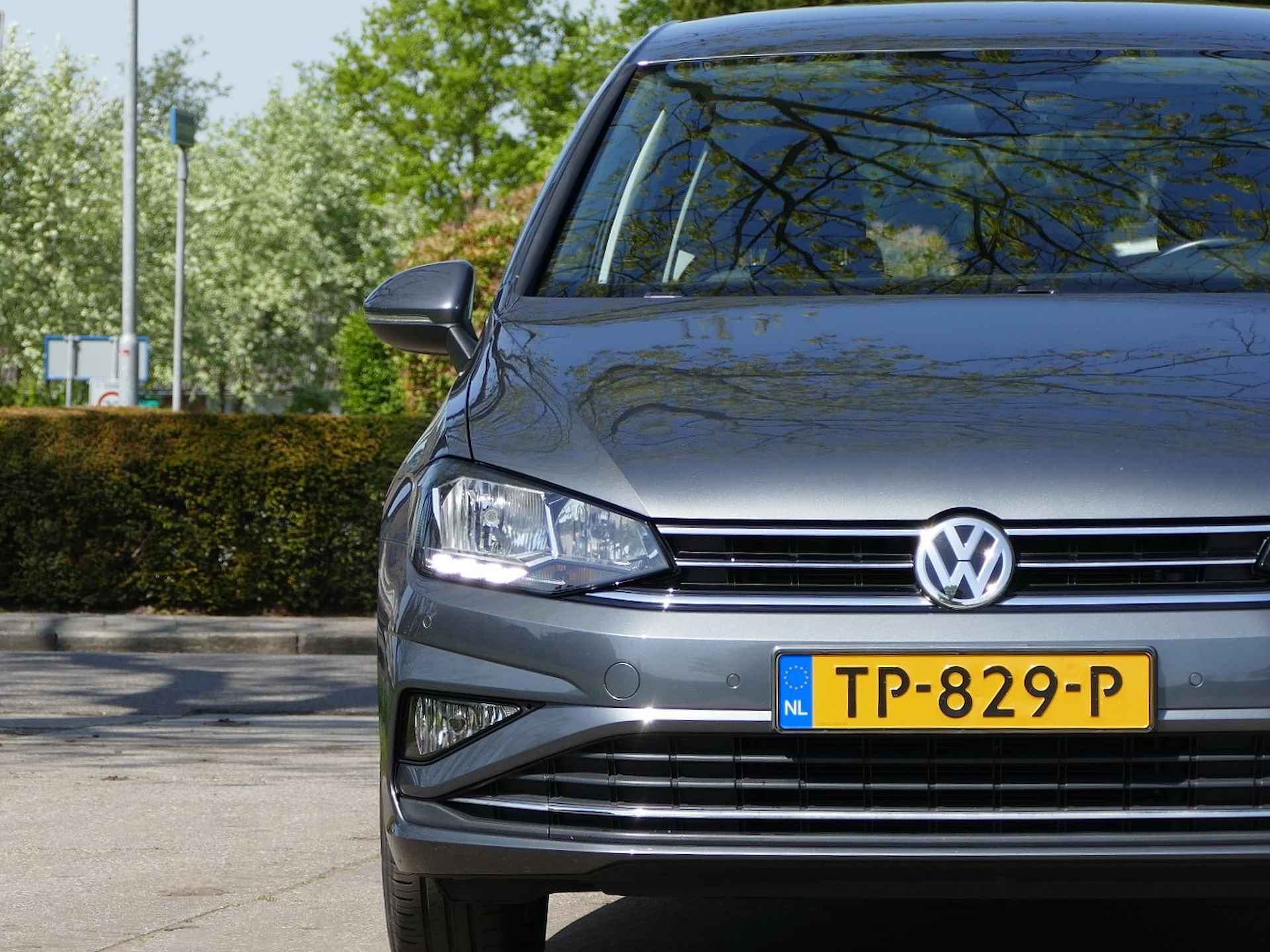 Volkswagen Golf Sportsvan 1.0 TSI Highline | navigatie | adaptieve cruise control | trekhaak | stoelverwarming - 53/53