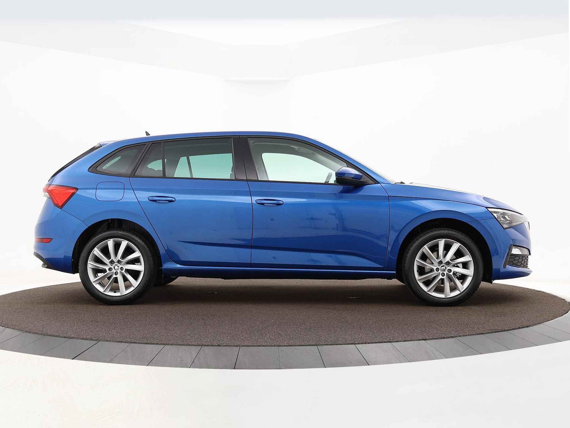 Škoda Scala Business Edition 1.0 85 kW / 115 pk TSI Hatchback  7 versn. DSG | 17" lichtmetalen velgen stratos | Emotion pakket | Navigatie pakket | Simply clever | Travel assist | Incl. Inruilvoordeel | - 7/17