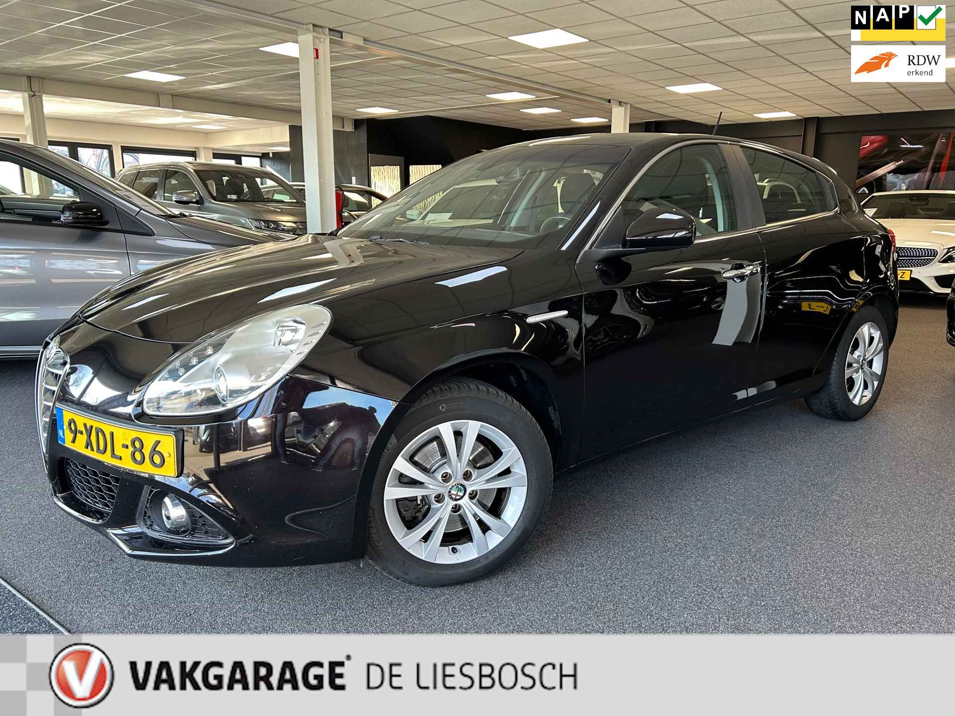 Alfa Romeo Giulietta 1.4 T Distinctive Lusso 170pk Automaat / navigatie / pdc / climate-control / cruise-control